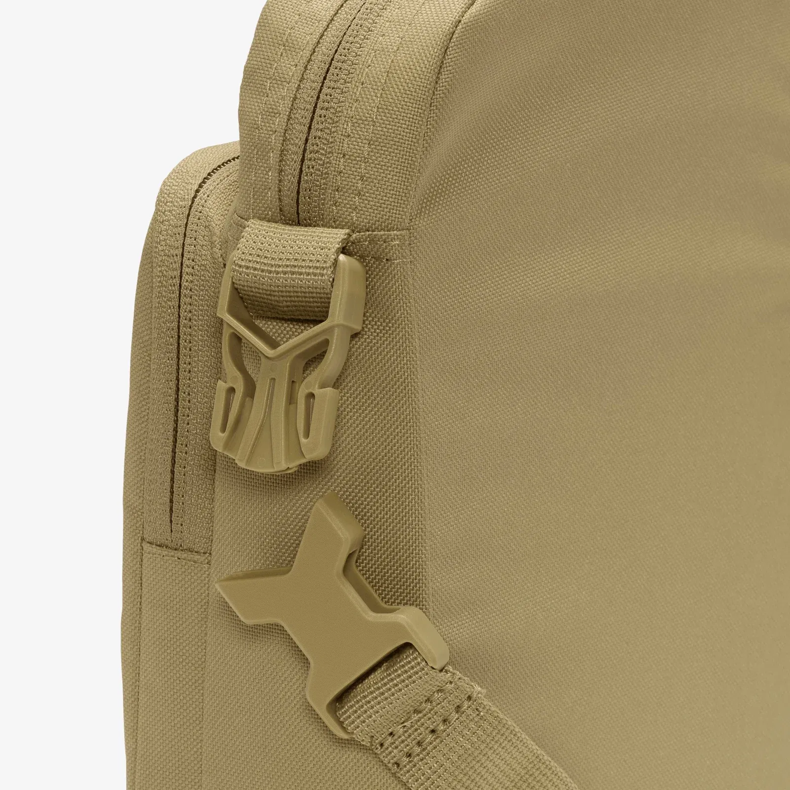 NIKE HERITAGE CROSSBODY BAG (4L) { PARACHUTE BEIGE/SUMMIT WHITE