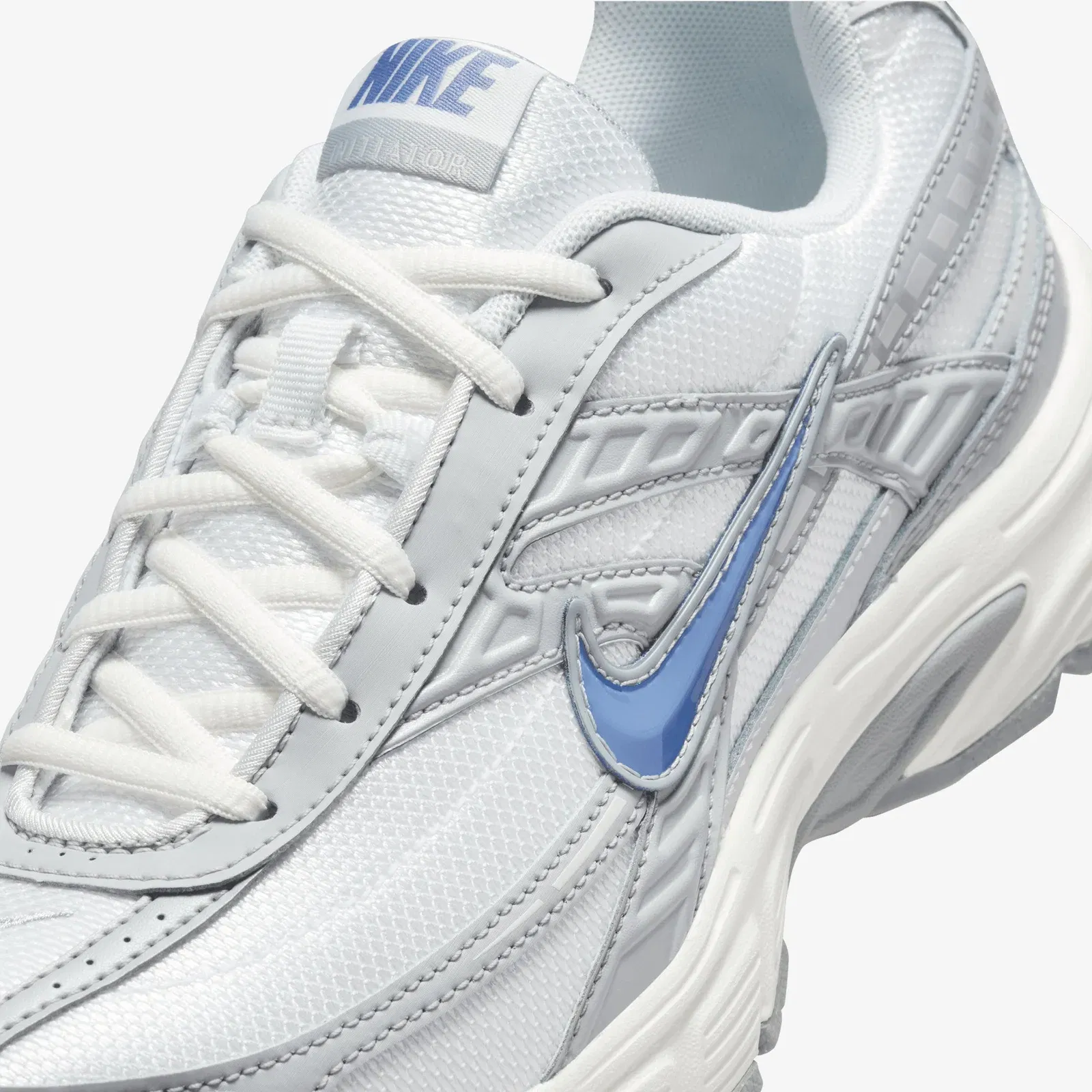 NIKE INITIATOR { SUMMIT WHITE/ASHEN SLATE-LT SMOKE GREY
