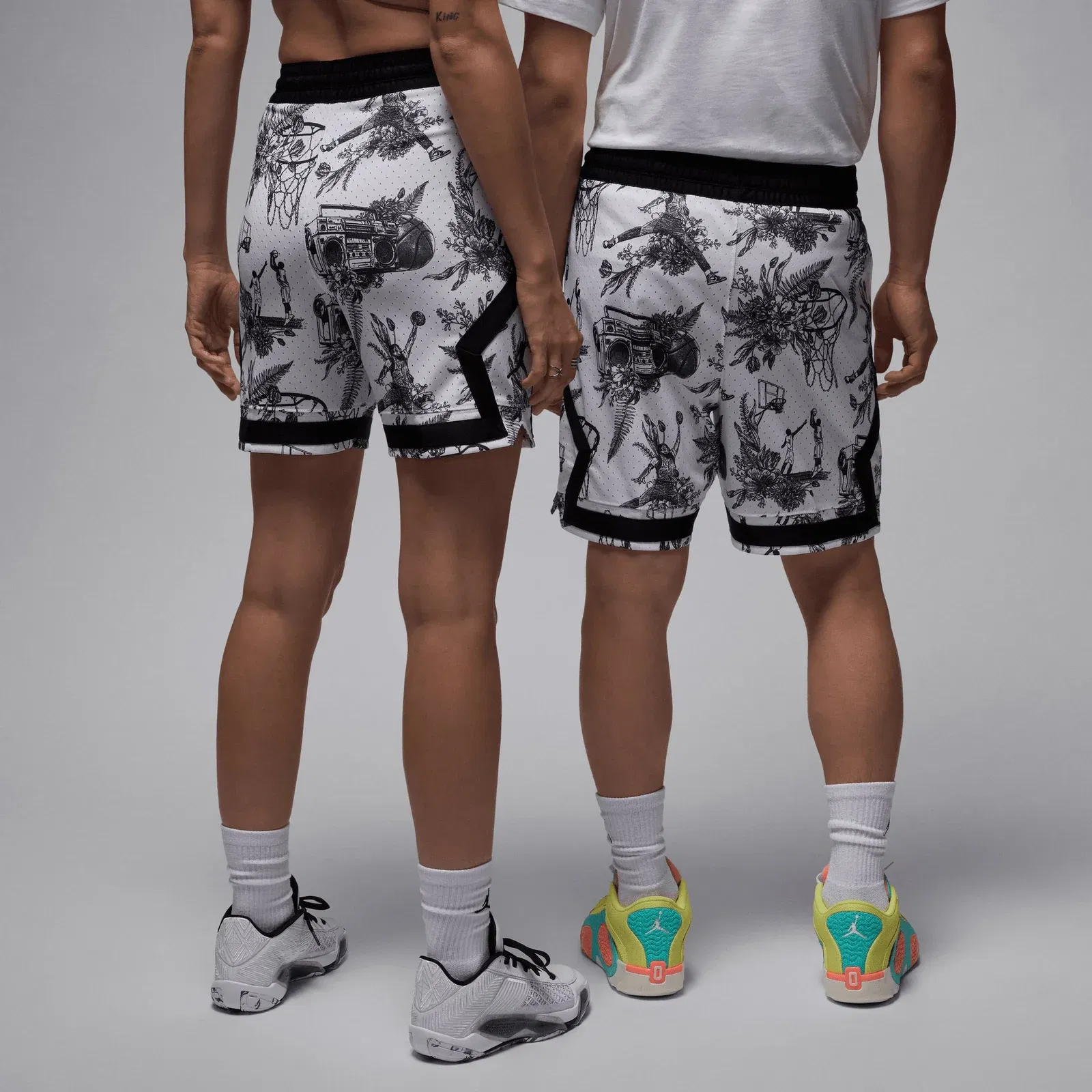 JORDAN SPORT DRI-FIT PRINTED DIAMOND SHORTS { WHITE/BLACK/BLACK