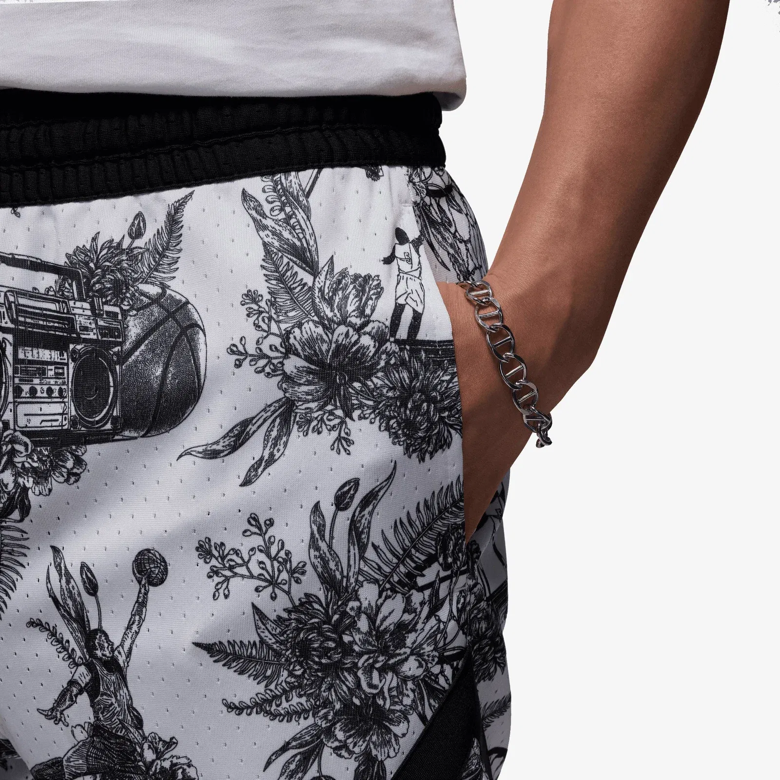 JORDAN SPORT DRI-FIT PRINTED DIAMOND SHORTS { WHITE/BLACK/BLACK