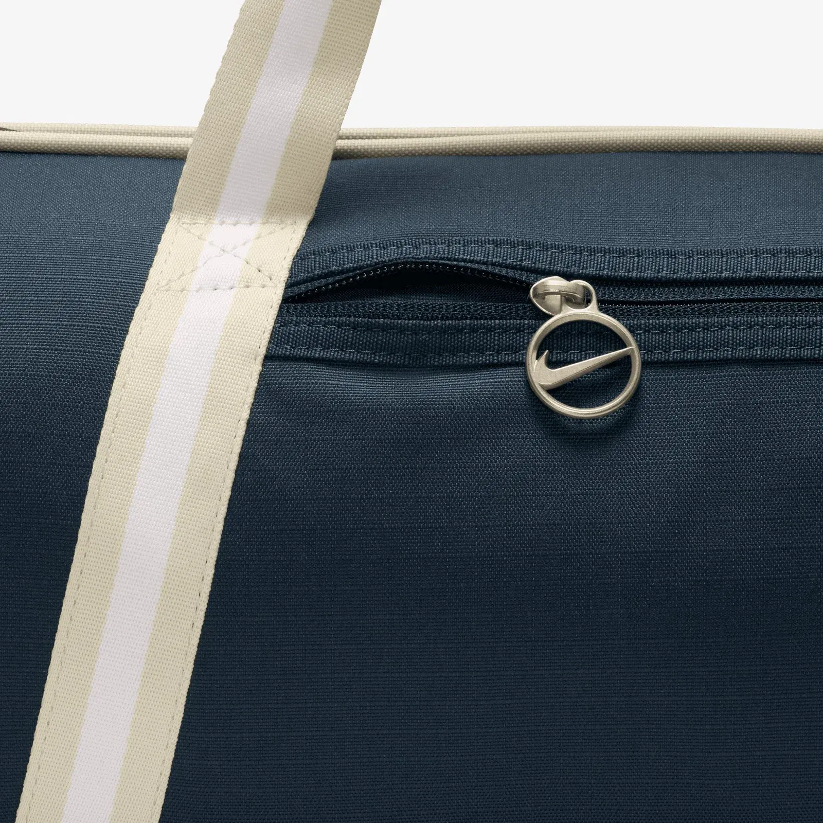 NIKE HERITAGE RETRO DUFFEL BAG (13L) { ARMORY NAVY/SEA GLASS/SEA GLASS