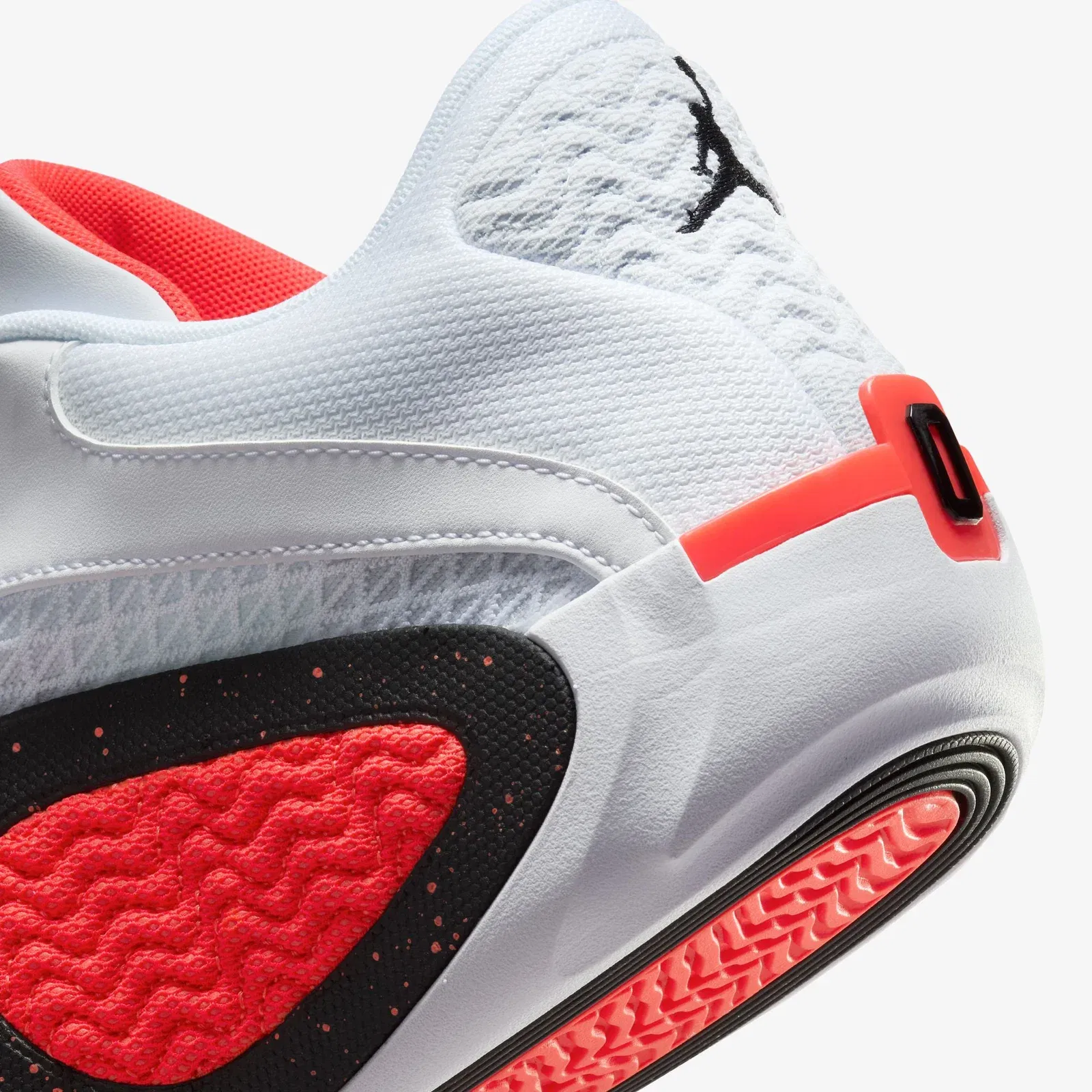 JORDAN JASON TATUM 2PF { WHITE/BLACK-BRIGHT CRIMSON