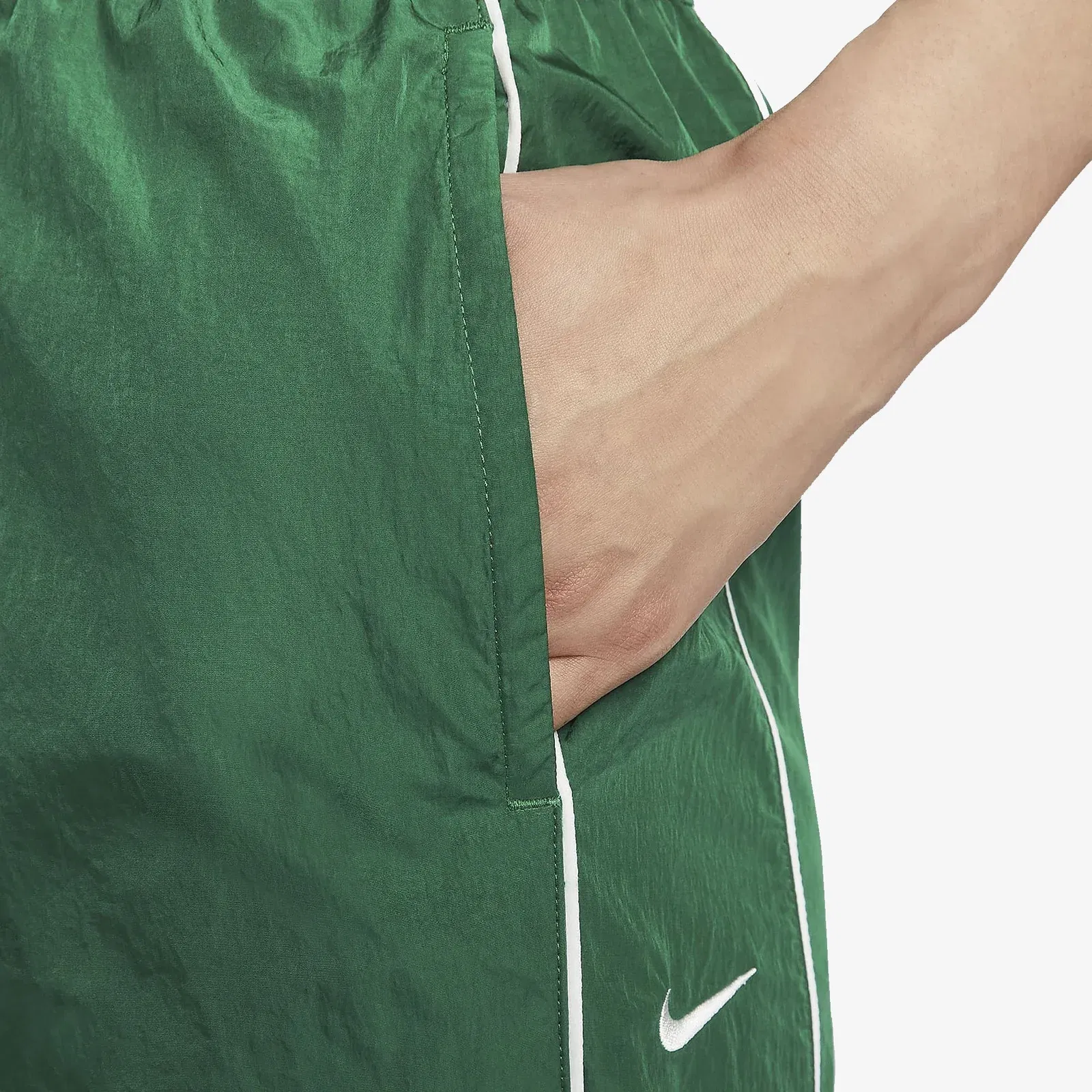 NIKE WINDRUNNER WOVEN OPEN-HEM PANTS { GORGE GREEN/SAIL