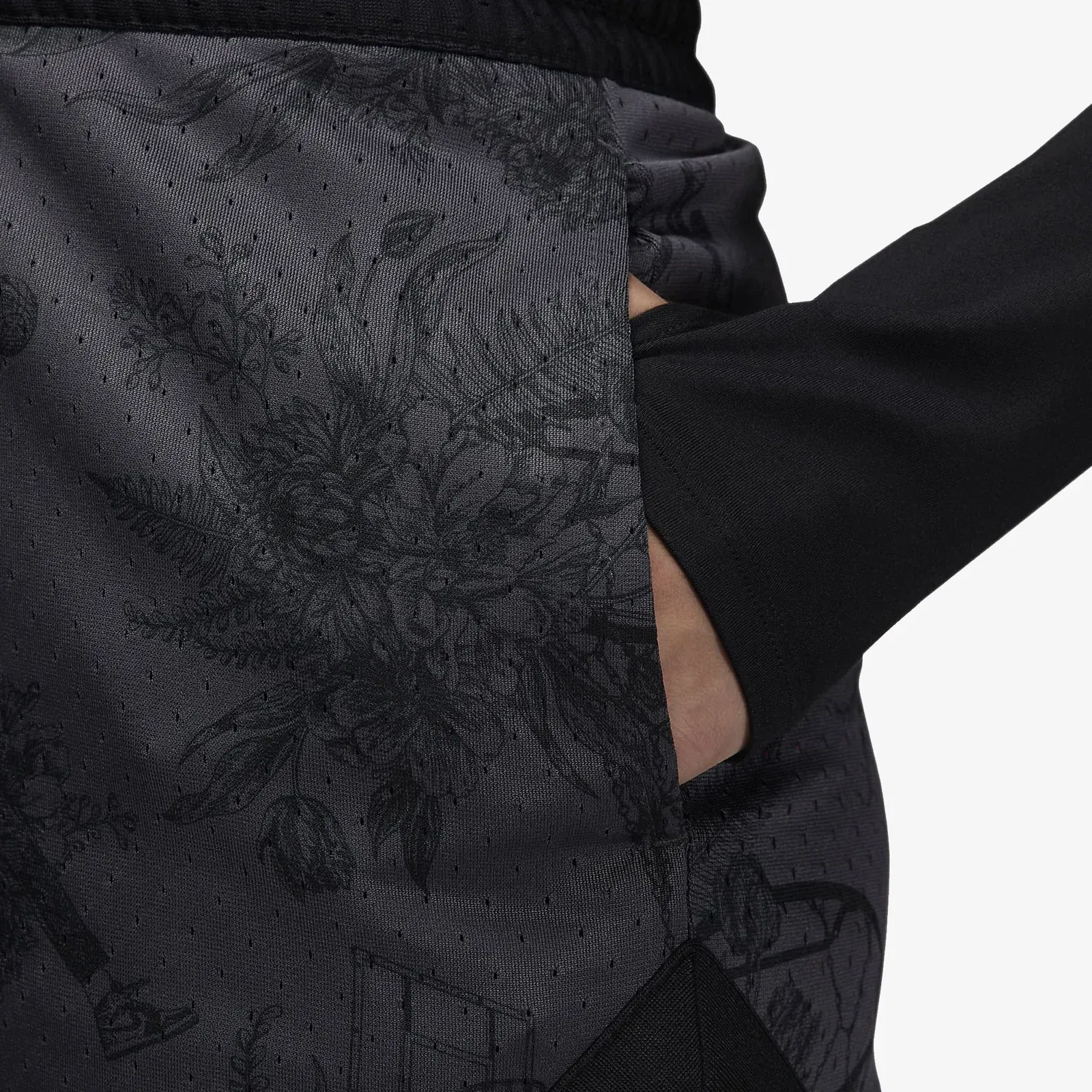 JORDAN SPORT DRI-FIT PRINTED DIAMOND SHORTS { BLACK/DARK SHADOW/BLACK