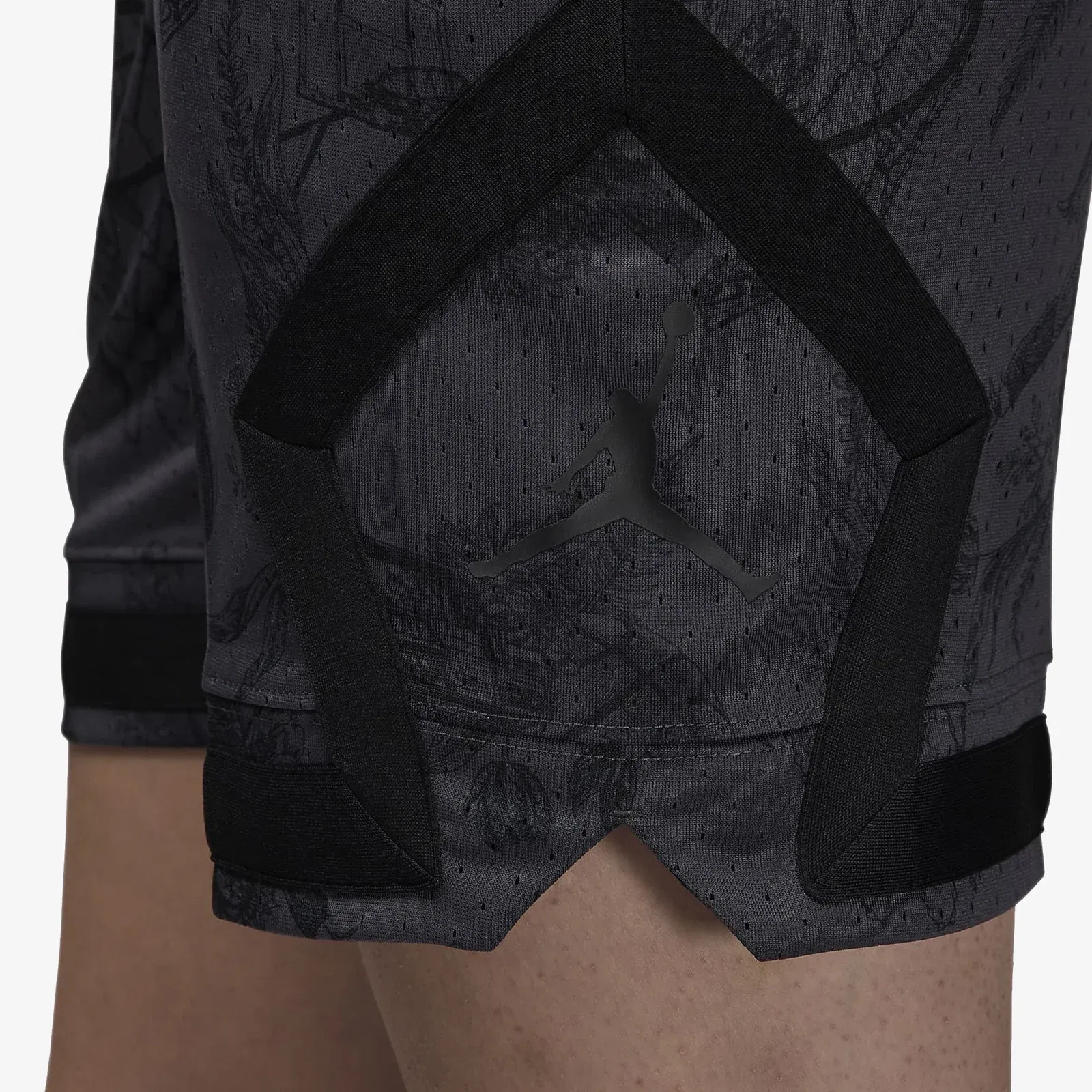 JORDAN SPORT DRI-FIT PRINTED DIAMOND SHORTS { BLACK/DARK SHADOW/BLACK