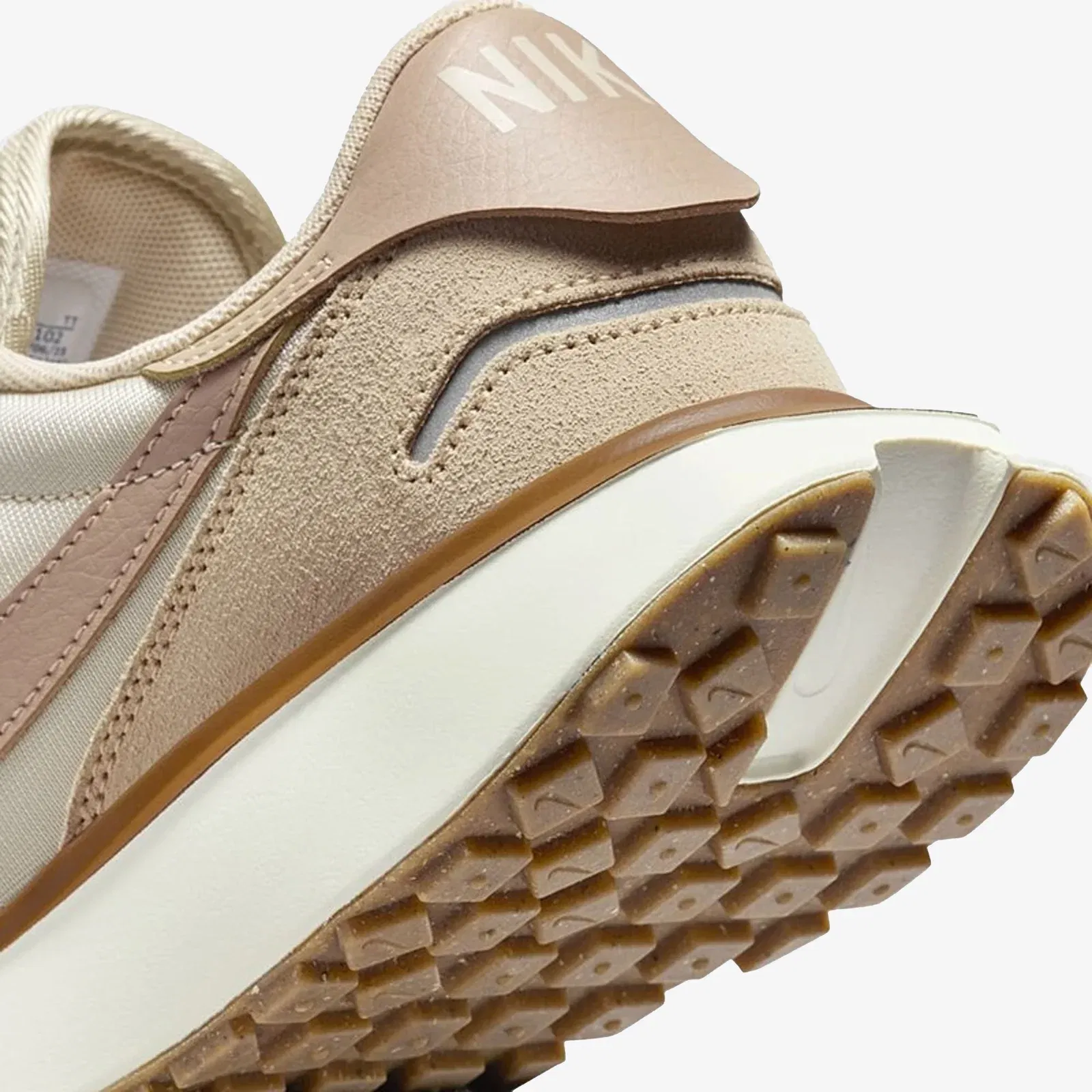 NIKE PHOENIX WAFFLE { SANDDRIFT/HEMP-SESAME-METALLIC SILVER