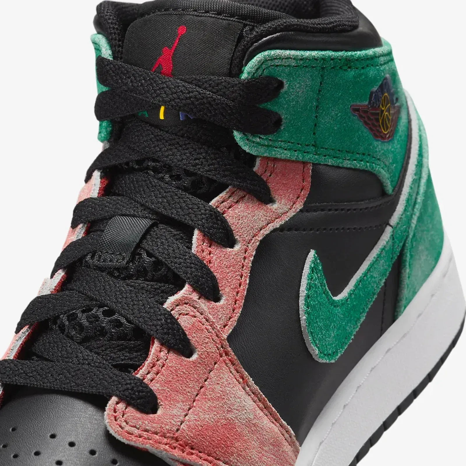Jordan AIR JORDAN 1 MID SE (GS) { BLACK/PINE GREEN-DUNE RED-PINE GREEN