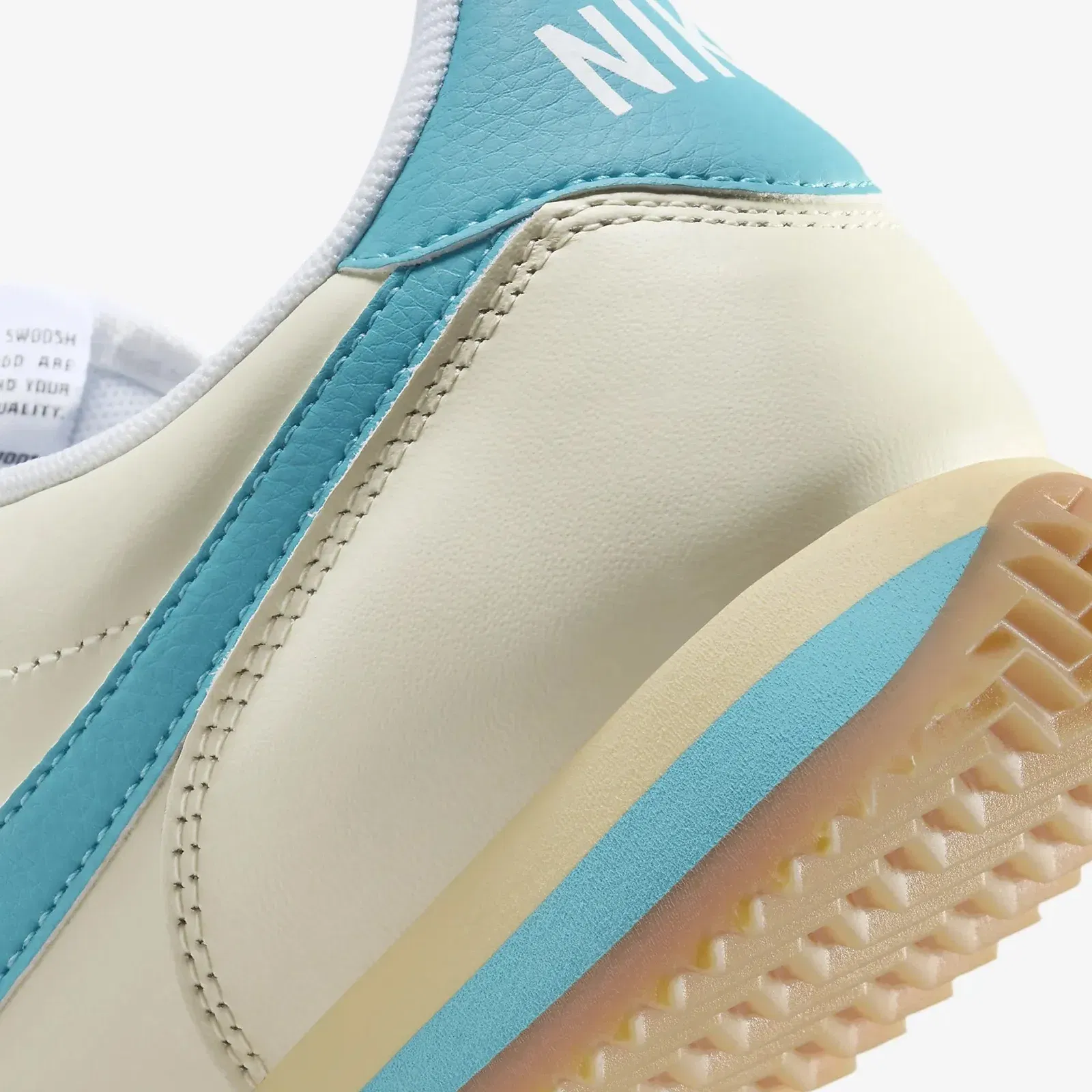 Nike CORTEZ TXT { COCONUT MILK/TEAL NEBULA-GUM YELLOW