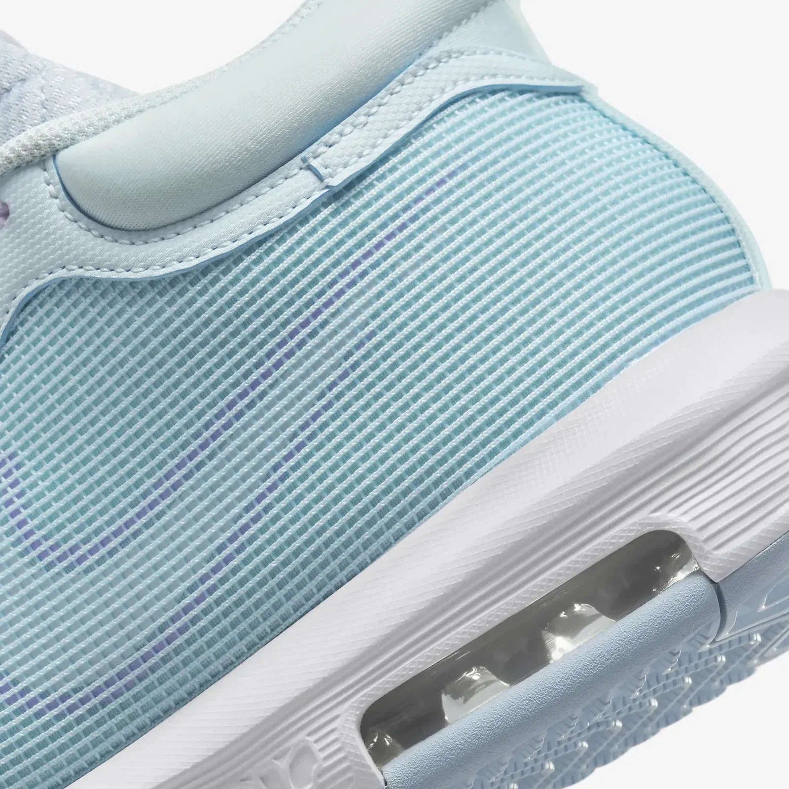 Nike LEBRON WITNESS 8 EP { GLACIER BLUE/WHITE-LT ARMORY BLUE