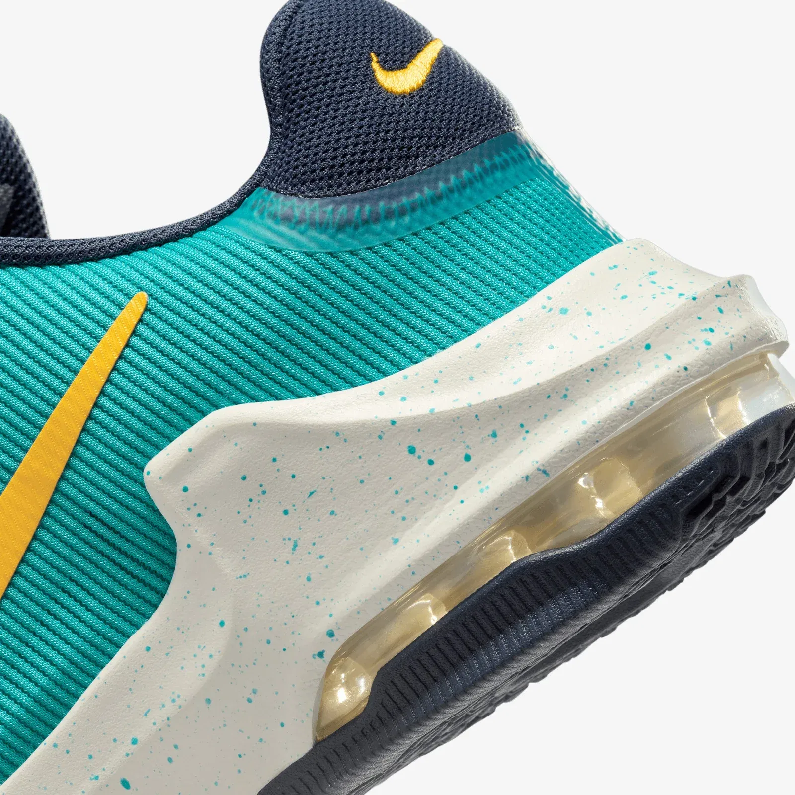 Nike IMPACT 4 { DUSTY CACTUS/UNIVERSITY GOLD