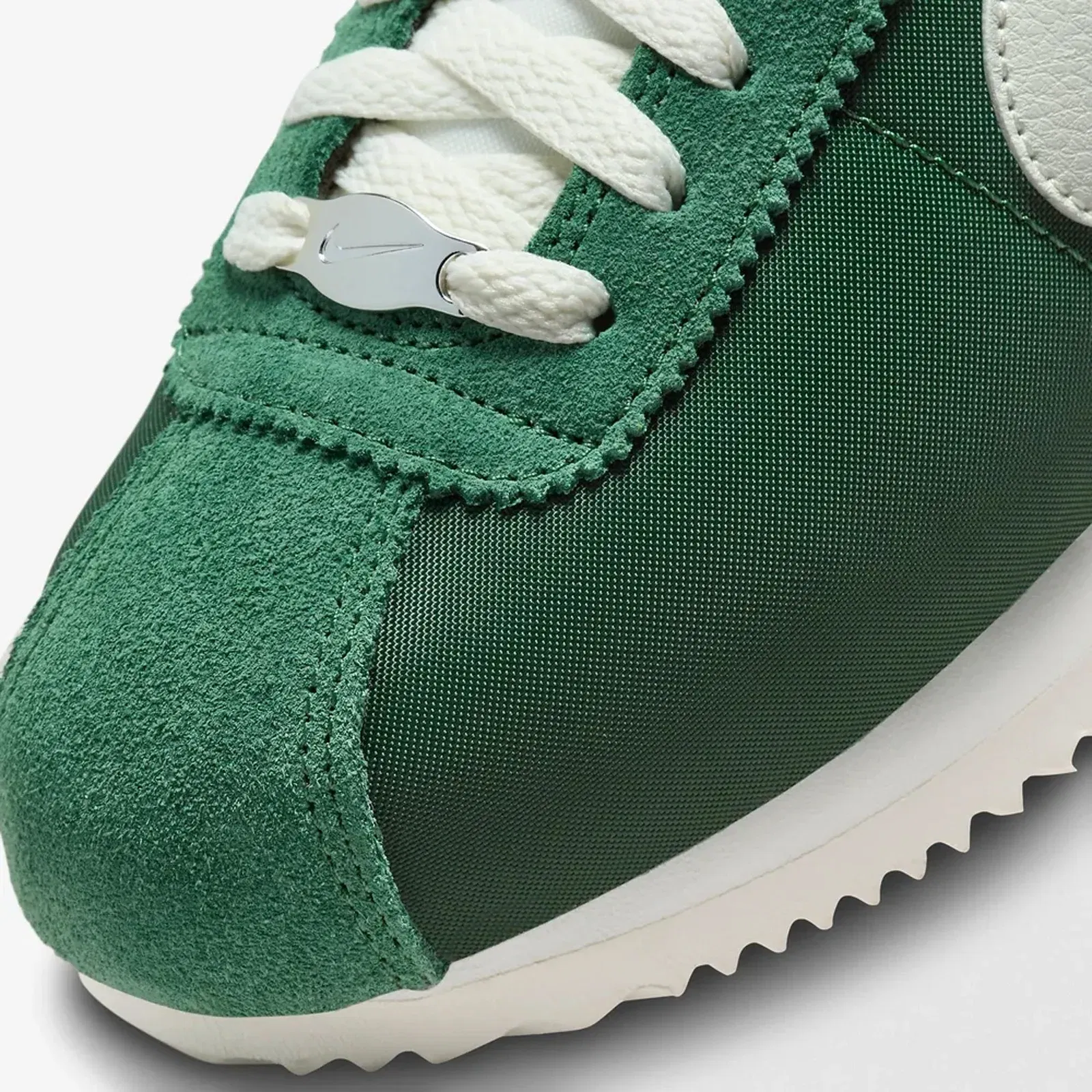Nike CORTEZ { FIR/SAIL-SAIL-LIGHT SILVER