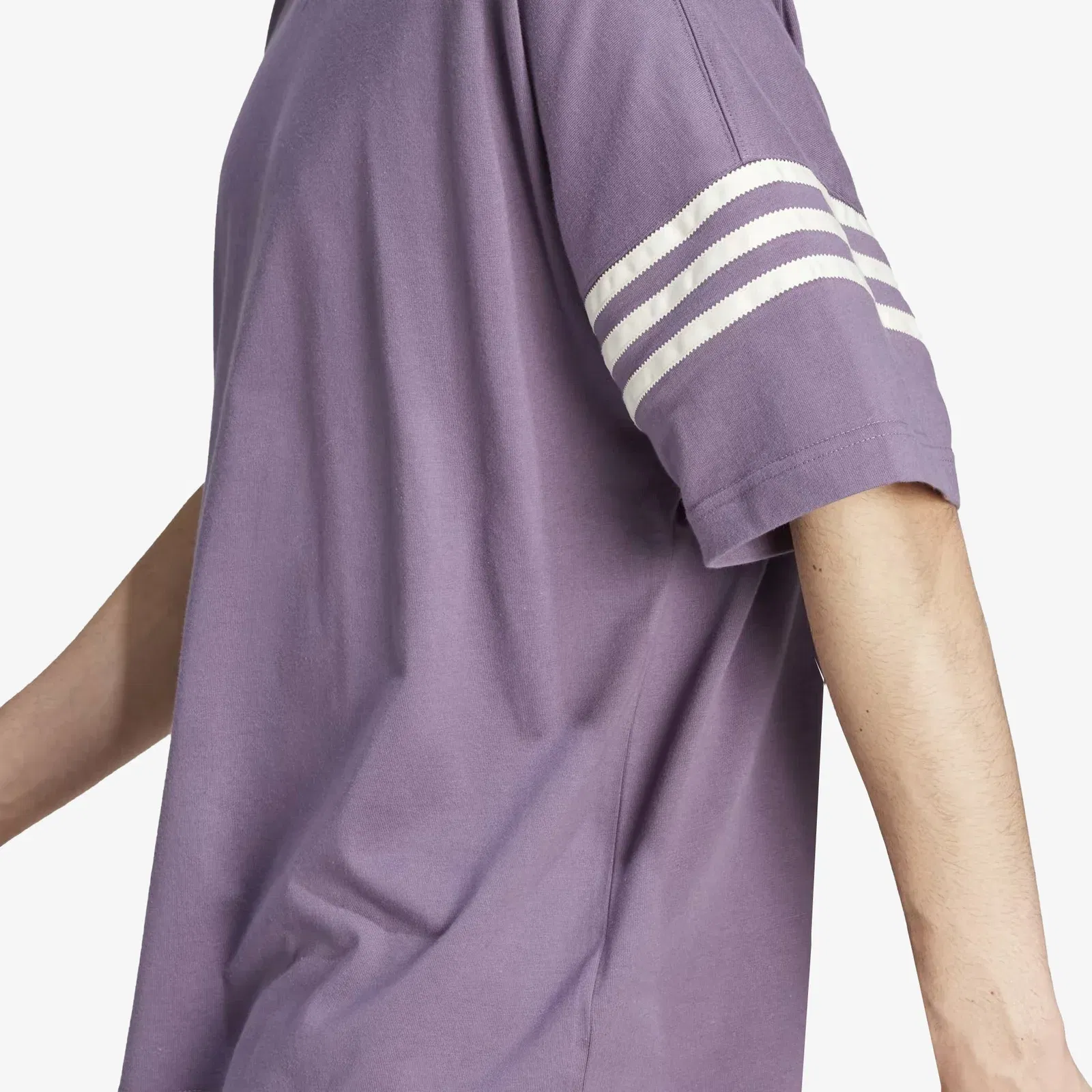 Adidas Originals ADICOLOR NEUCLASSICS T-Shirt { VIOLET