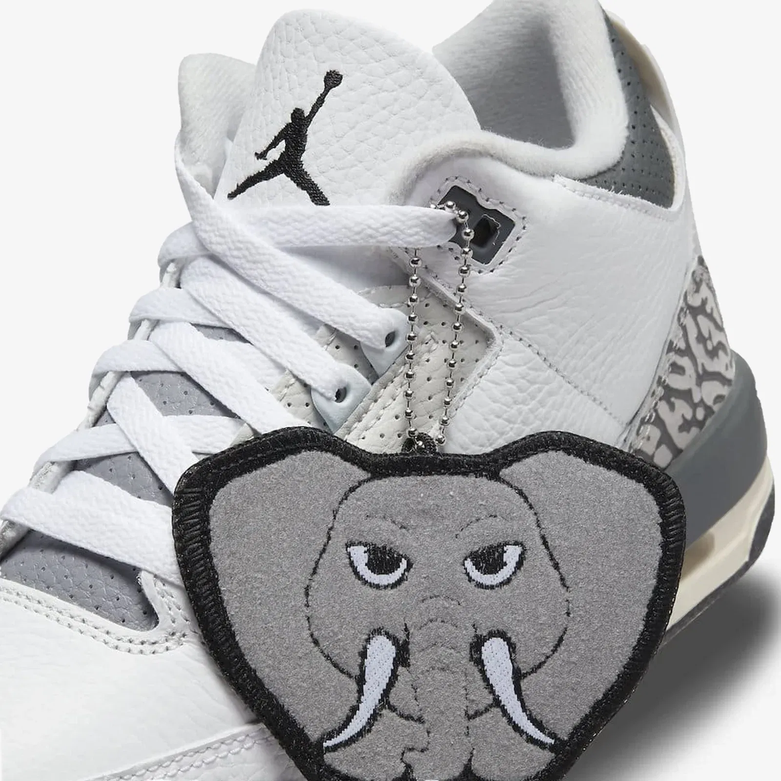 Jordan AIR JORDAN 3 RETRO (GS) { WHITE/BLACK-IRON-LIGHT ASH GREY