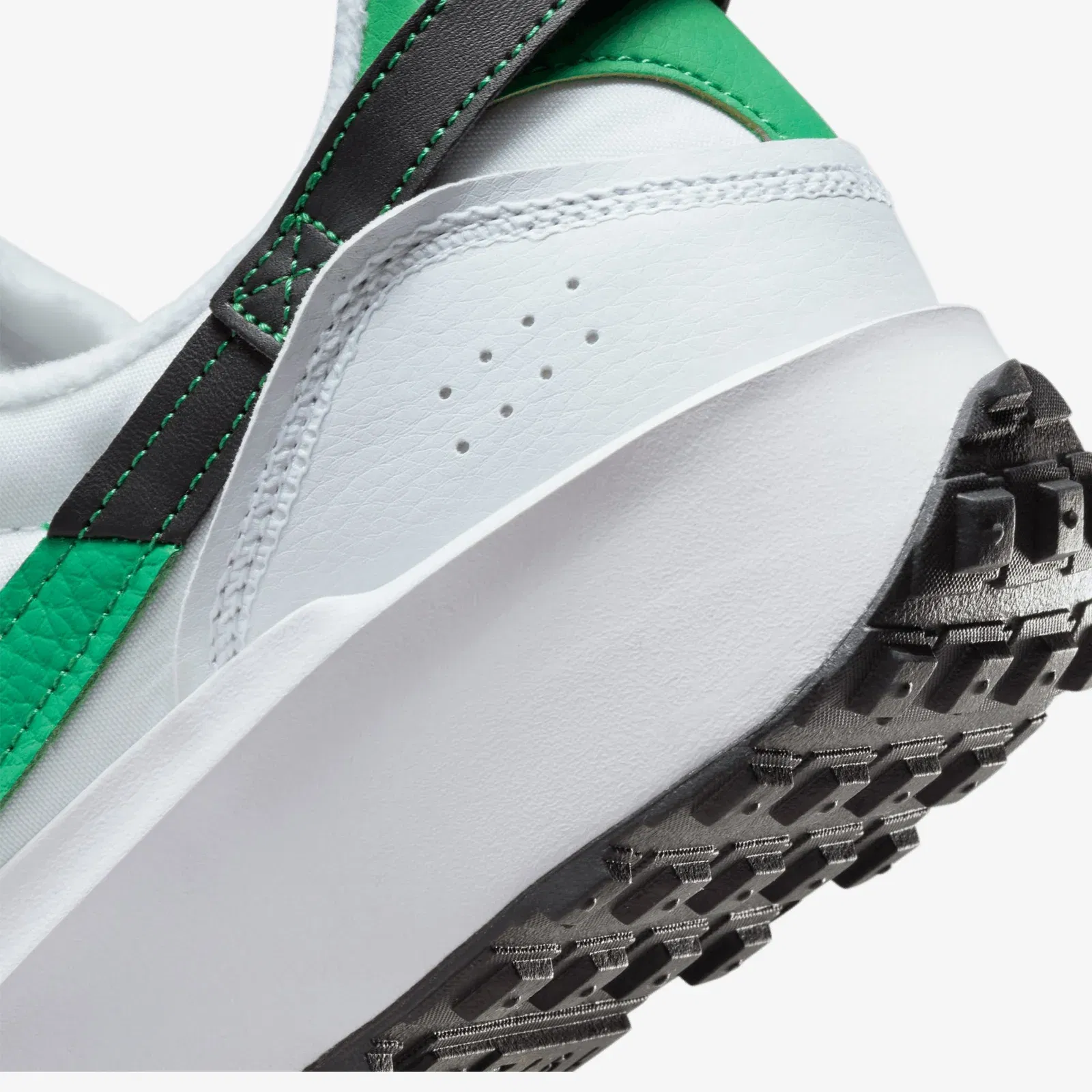 Nike WAFFLE DEBUT { WHITE/STADIUM GREEN-BLACK-WHITE