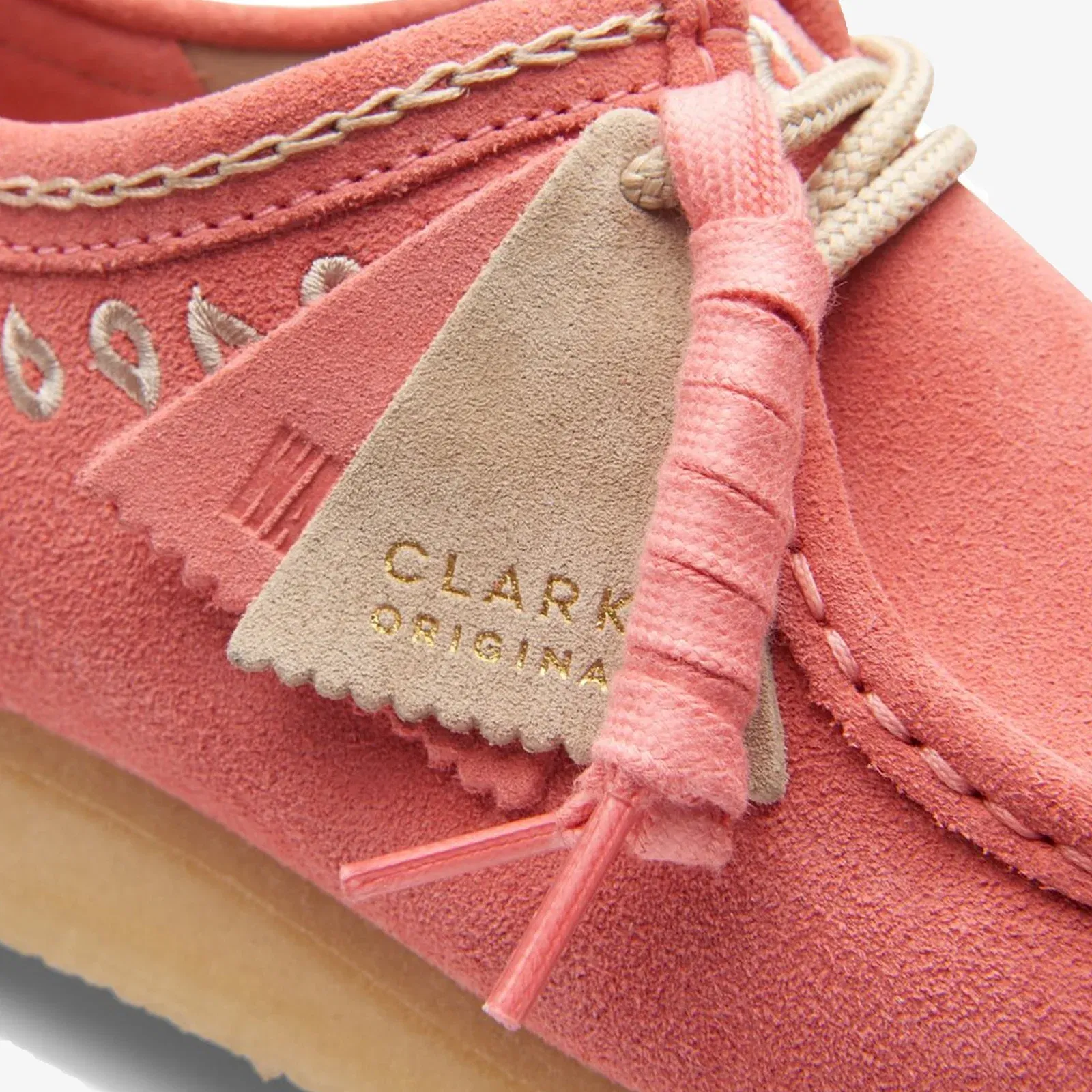 Clarks Originals WALLABEE { PINK