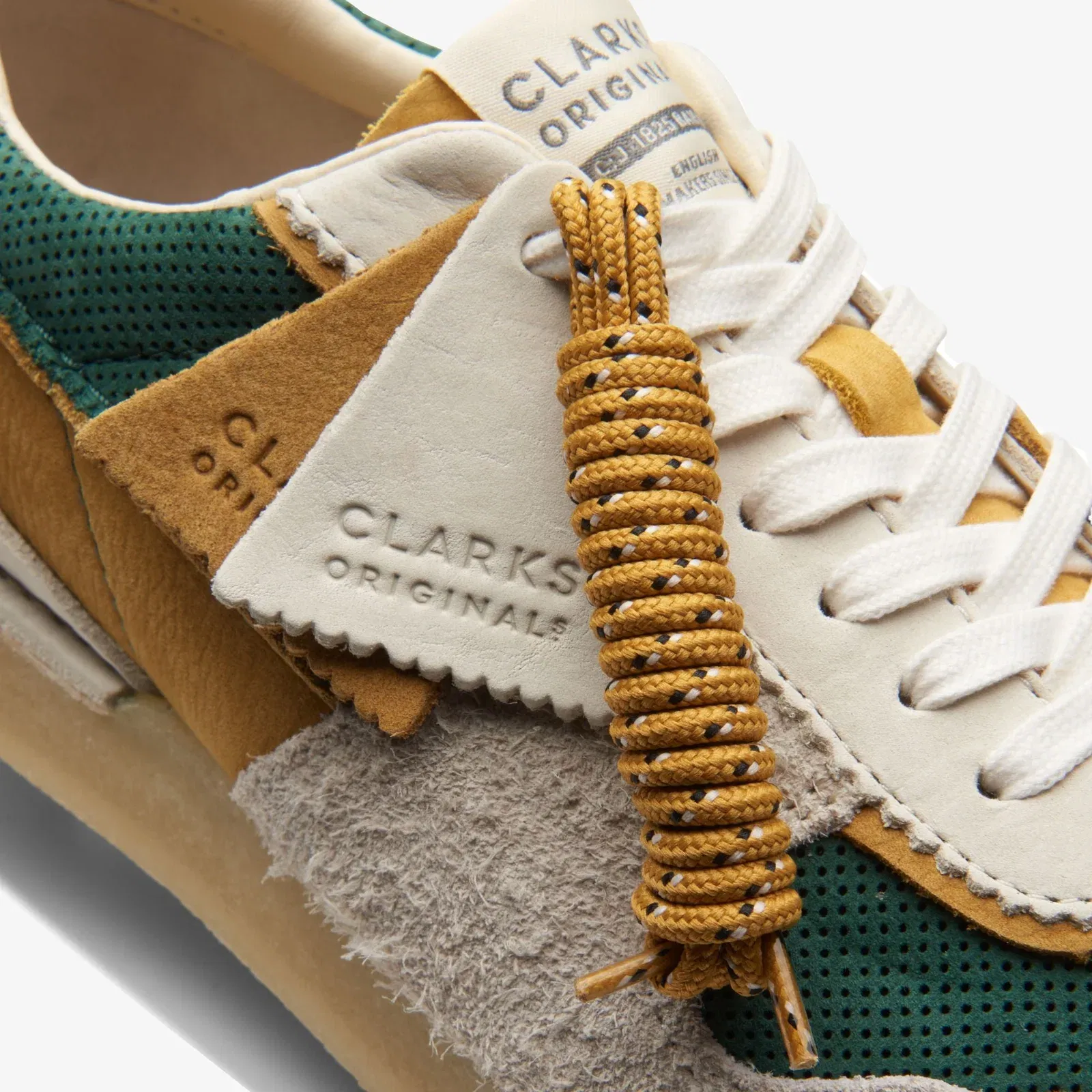 Clarks Originals TOR RUN { BROWN/ORANGE