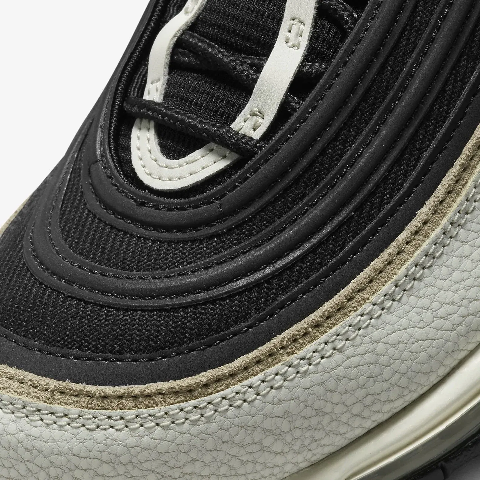 Nike AIR MAX 97 SE { LIGHT BONE/BLACK-KHAKI-SAIL