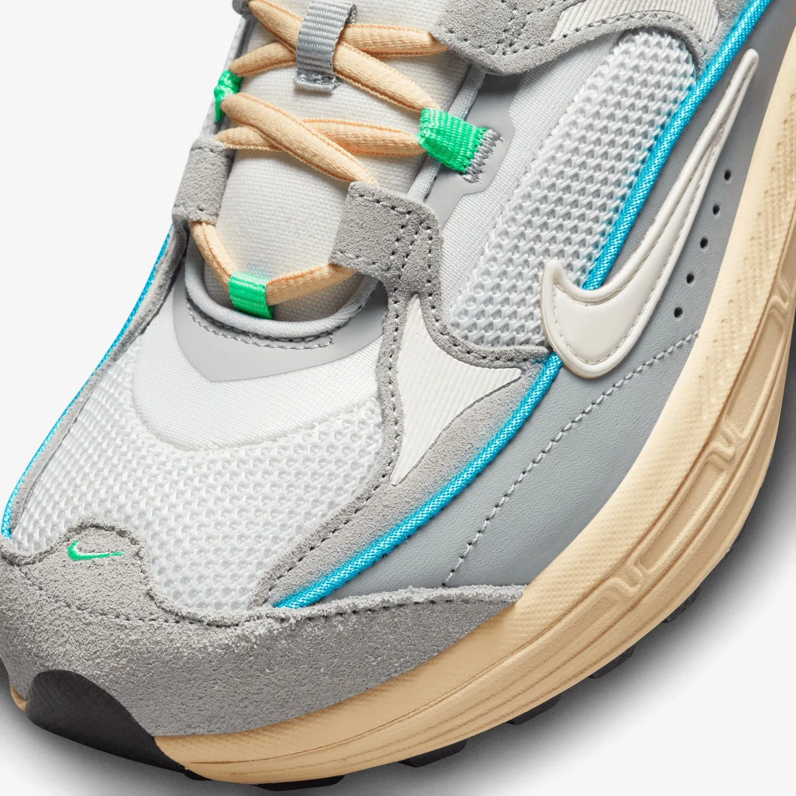 Nike AIR MAX BLISS { LT SMOKE GREY/SAIL-PHOTON DUST