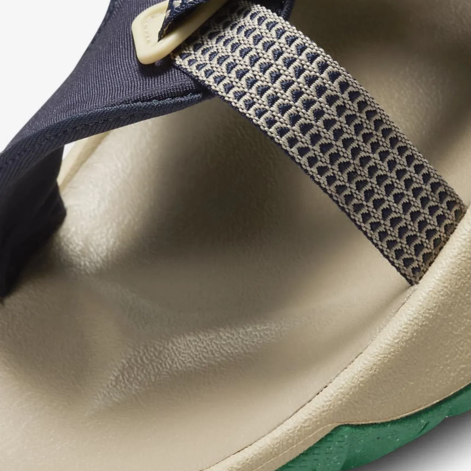 Nike ONEONTA { OBSIDIAN/VOLT-FADED SPRUCE-KHAKI