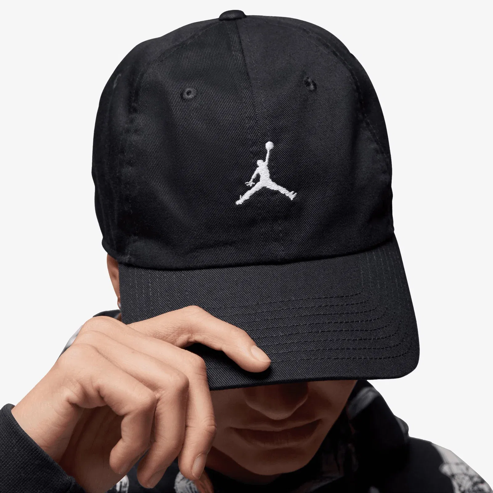 Jordan UNSTRUCTURED CURVED-BILL HAT { BLACK