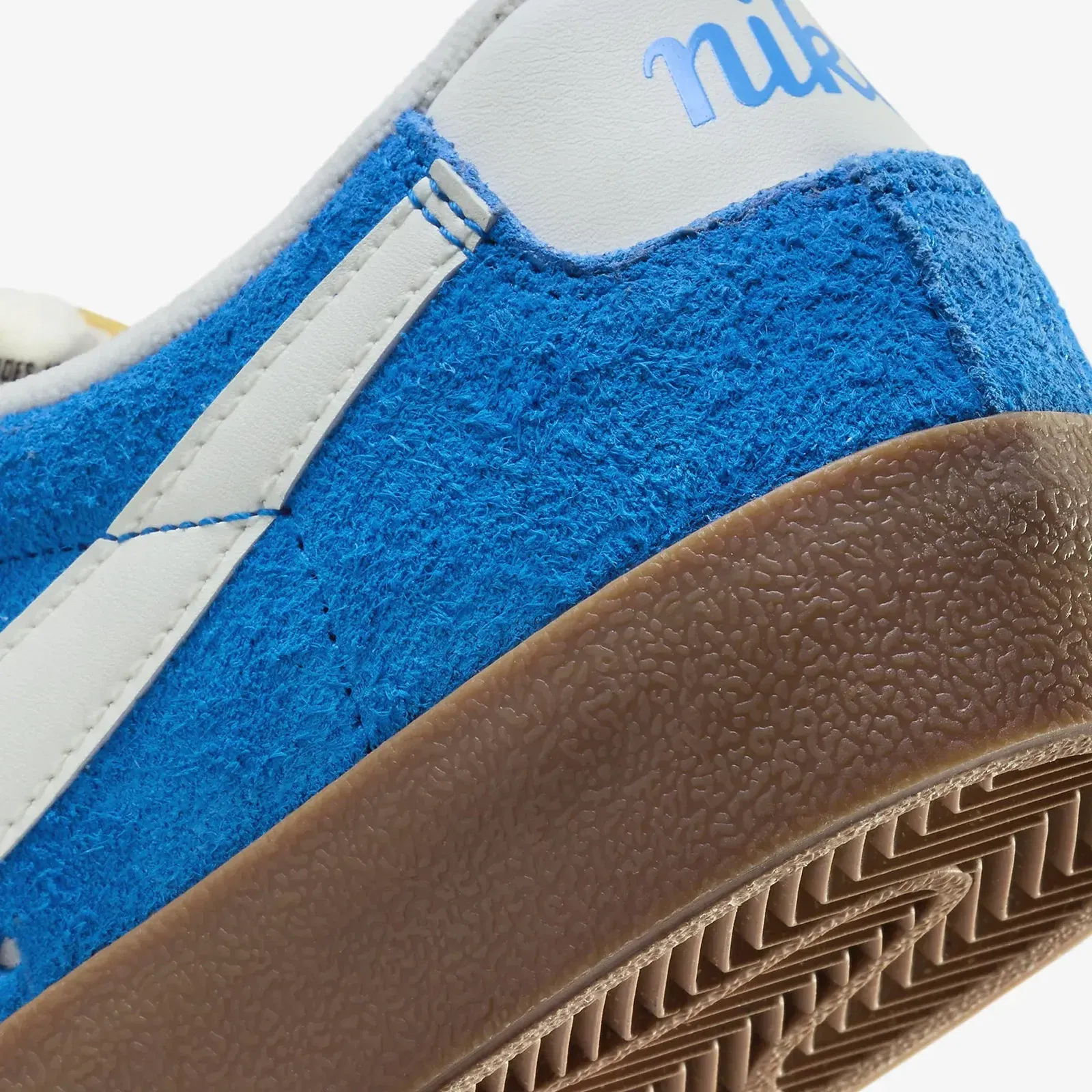 Nike BLAZER LOW '77 VINTAGE { PHOTO BLUE/SAIL-GUM MED BROWN-BLACK