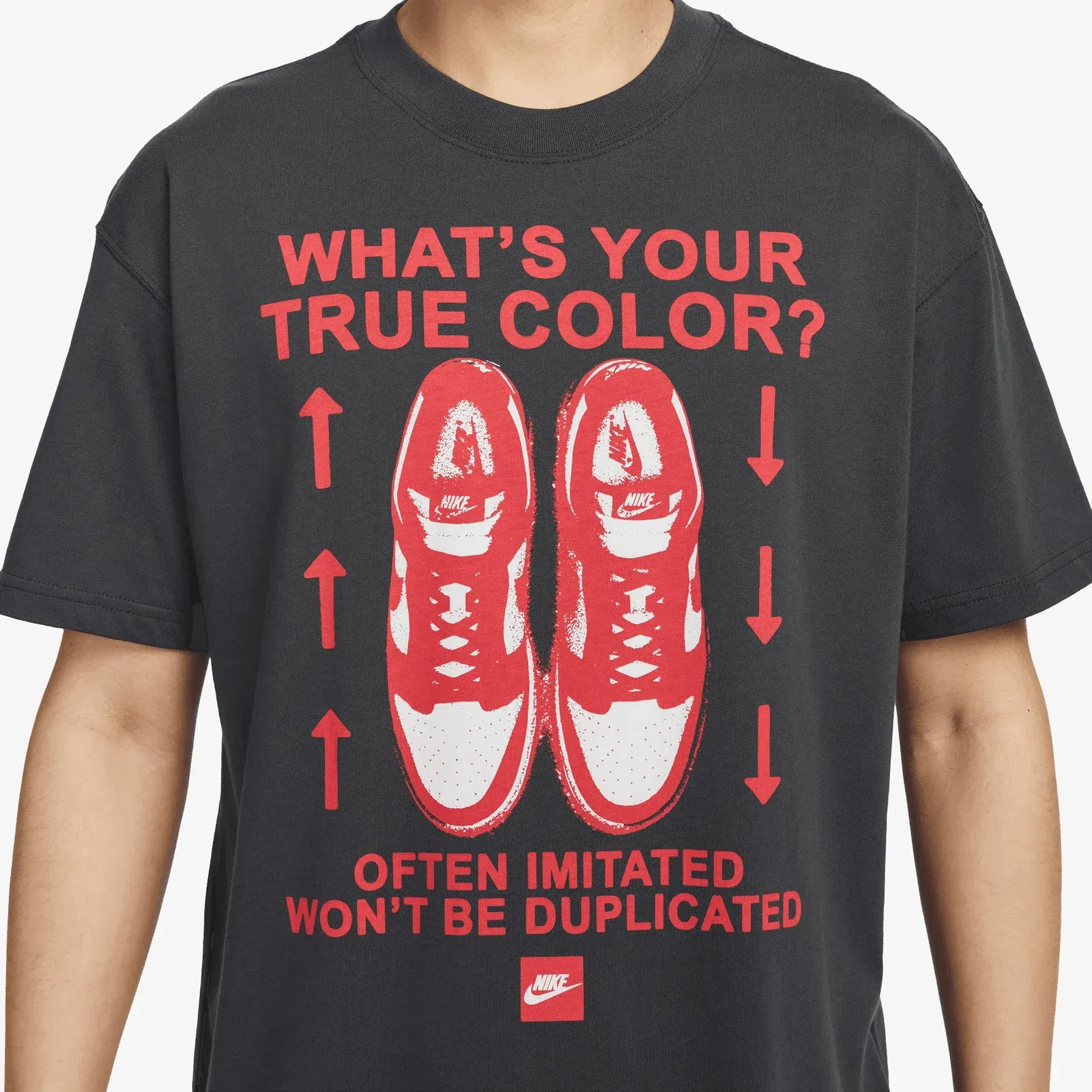 NIKE SPORTSWEAR T-SHIRT { ANTHRACITE