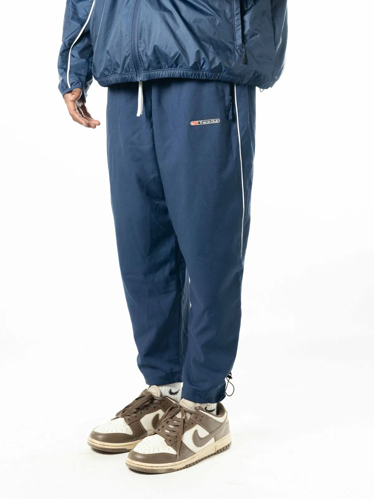 Nike Men Blue Challenger Track Club Trackpants (XL)