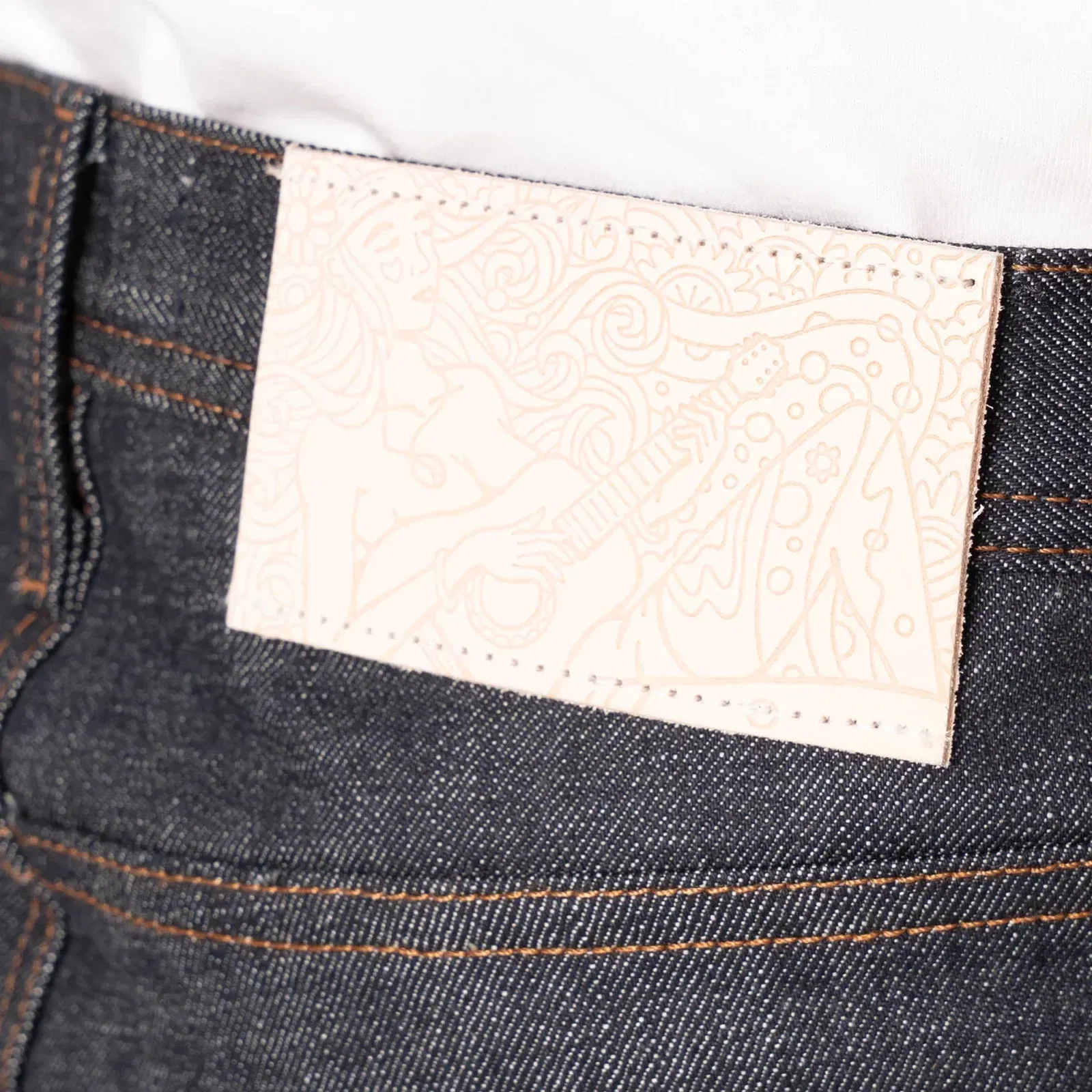 Naked & Famous WEIRD GUY - LOVE & PEACE SELVEDGE { BLUE