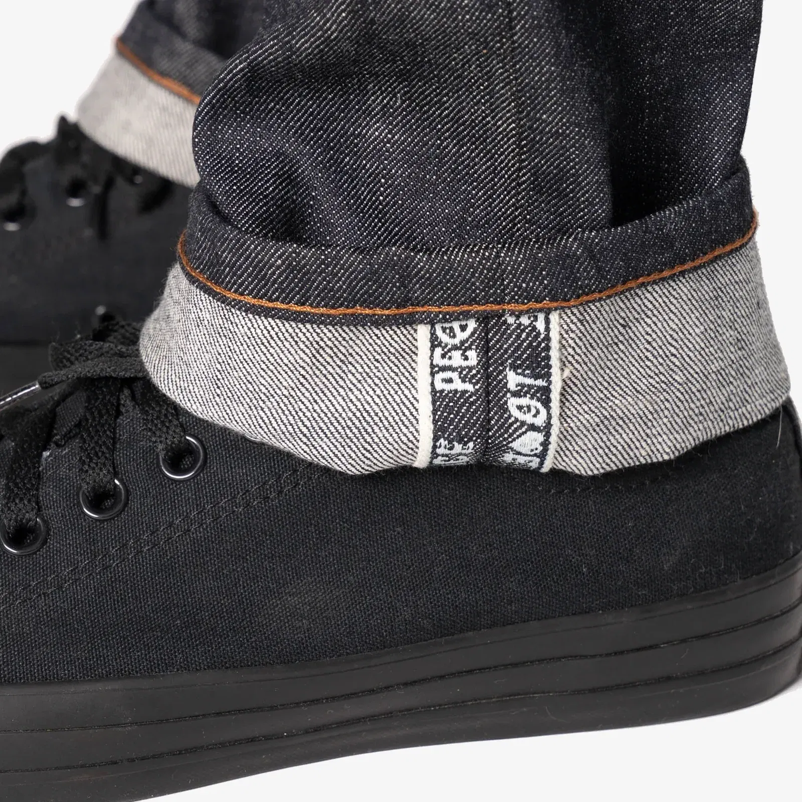 Naked & Famous WEIRD GUY - LOVE & PEACE SELVEDGE { BLUE