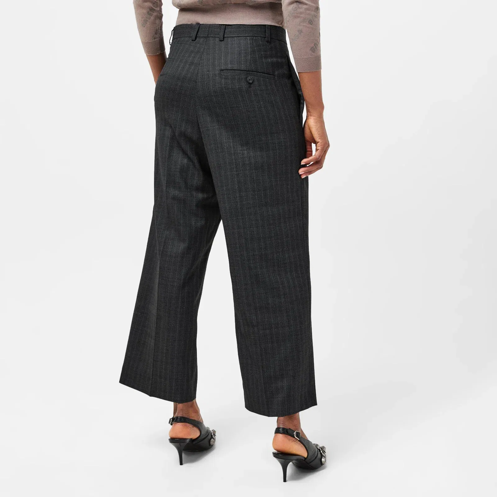 Capri Cropped Straight Leg Jeans