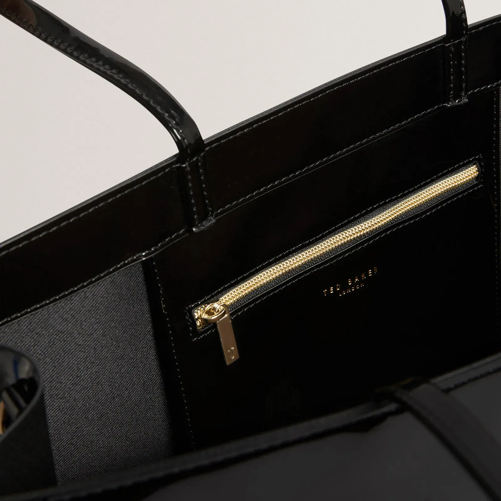 Ted Web XL Icon Bag