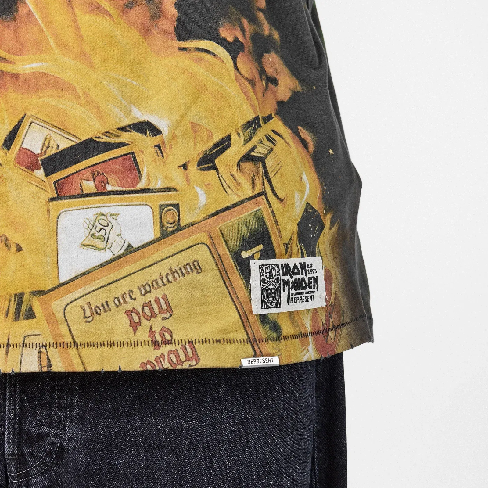 x Iron Maiden Holy Smoke Bold Fashion Metal Fusion T-Shirt