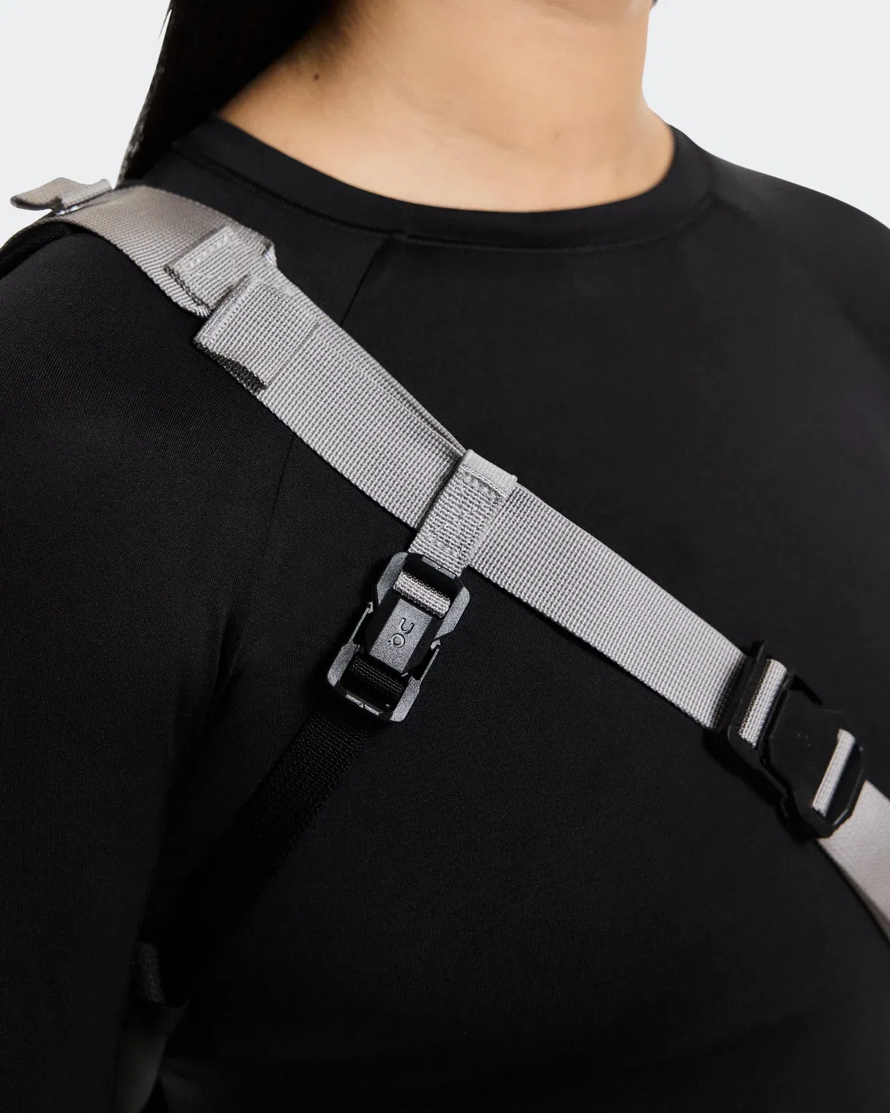 On Sling Pack 9L Glacier | Black