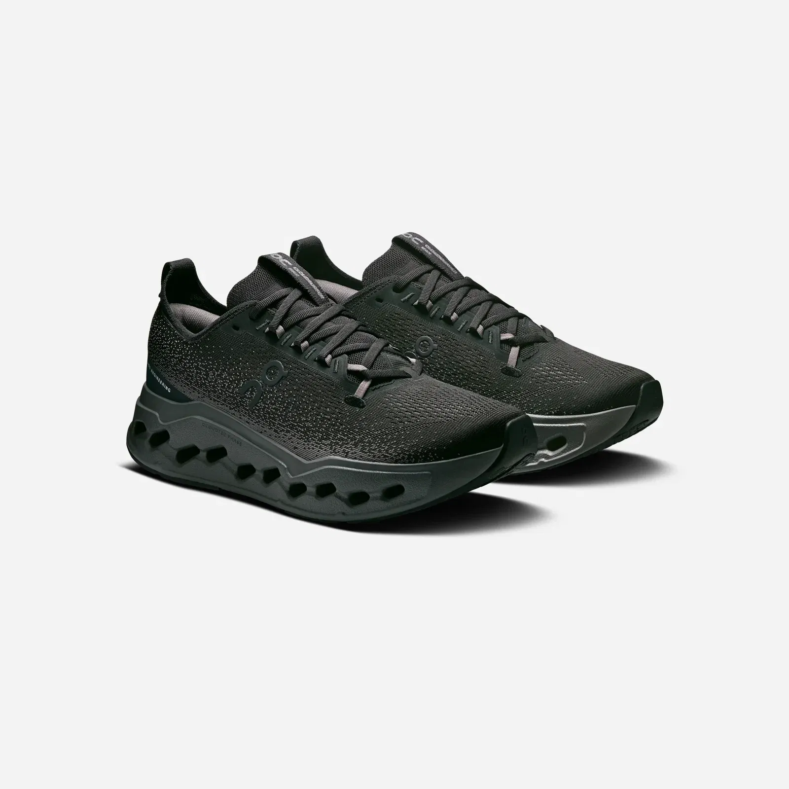 ON Running Cloudsurfer Max Wide Black Eclipse