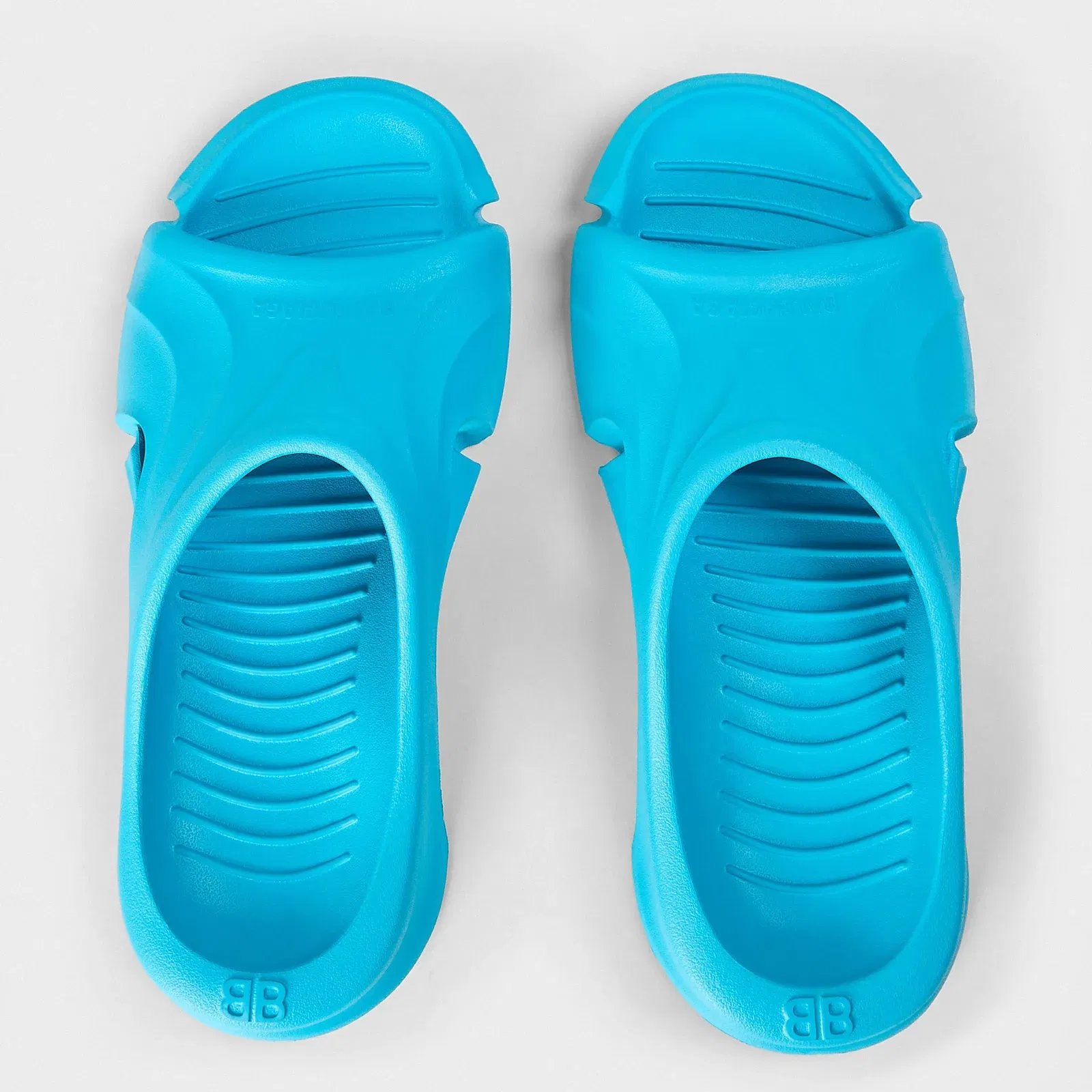 Low-Top Trainers