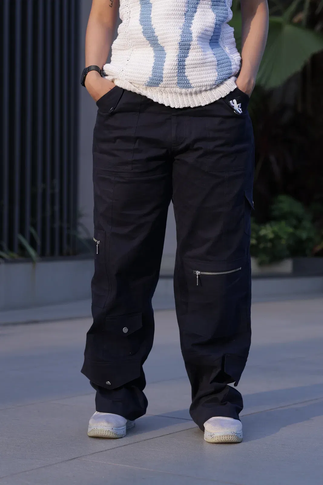 MISPLACED CARGO PANTS IN NAVY BLUE