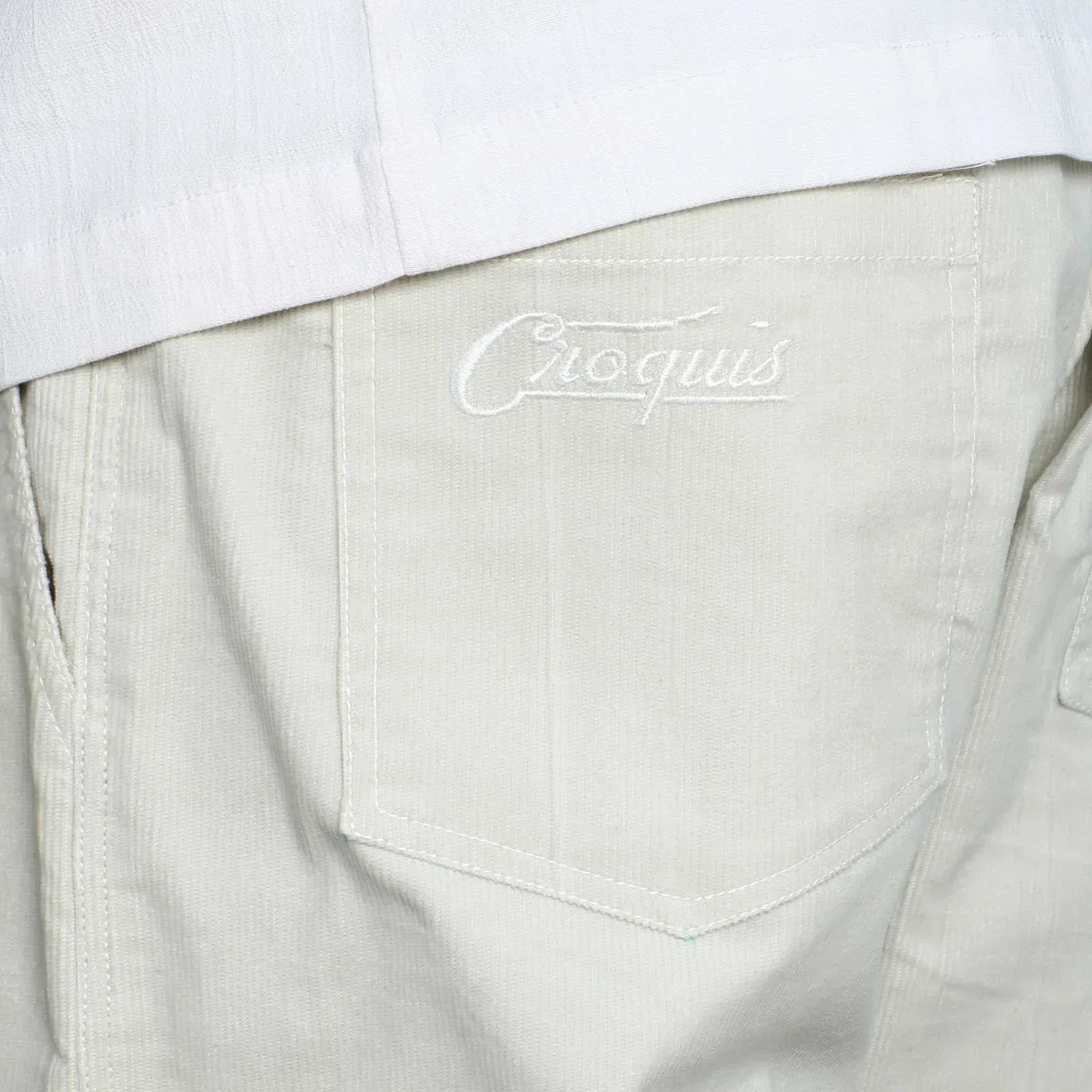 Basic beige