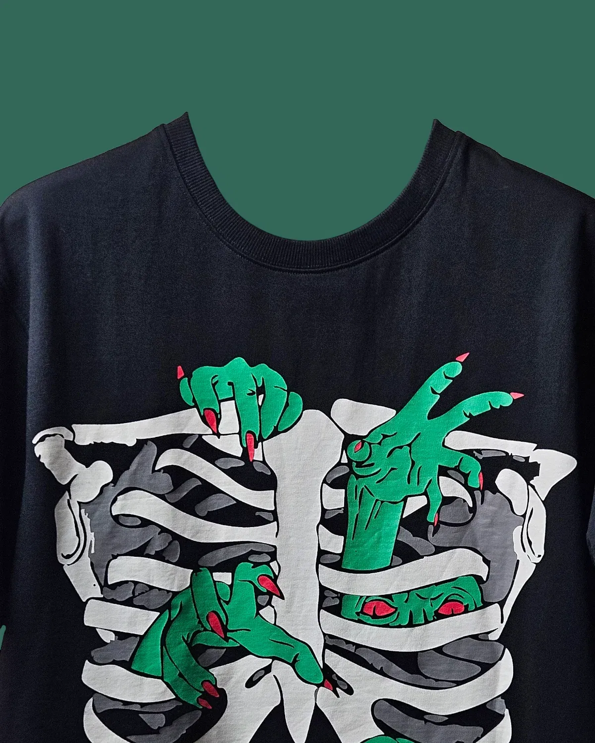 BLACK ZOMBIE RIBS T-SHIRT