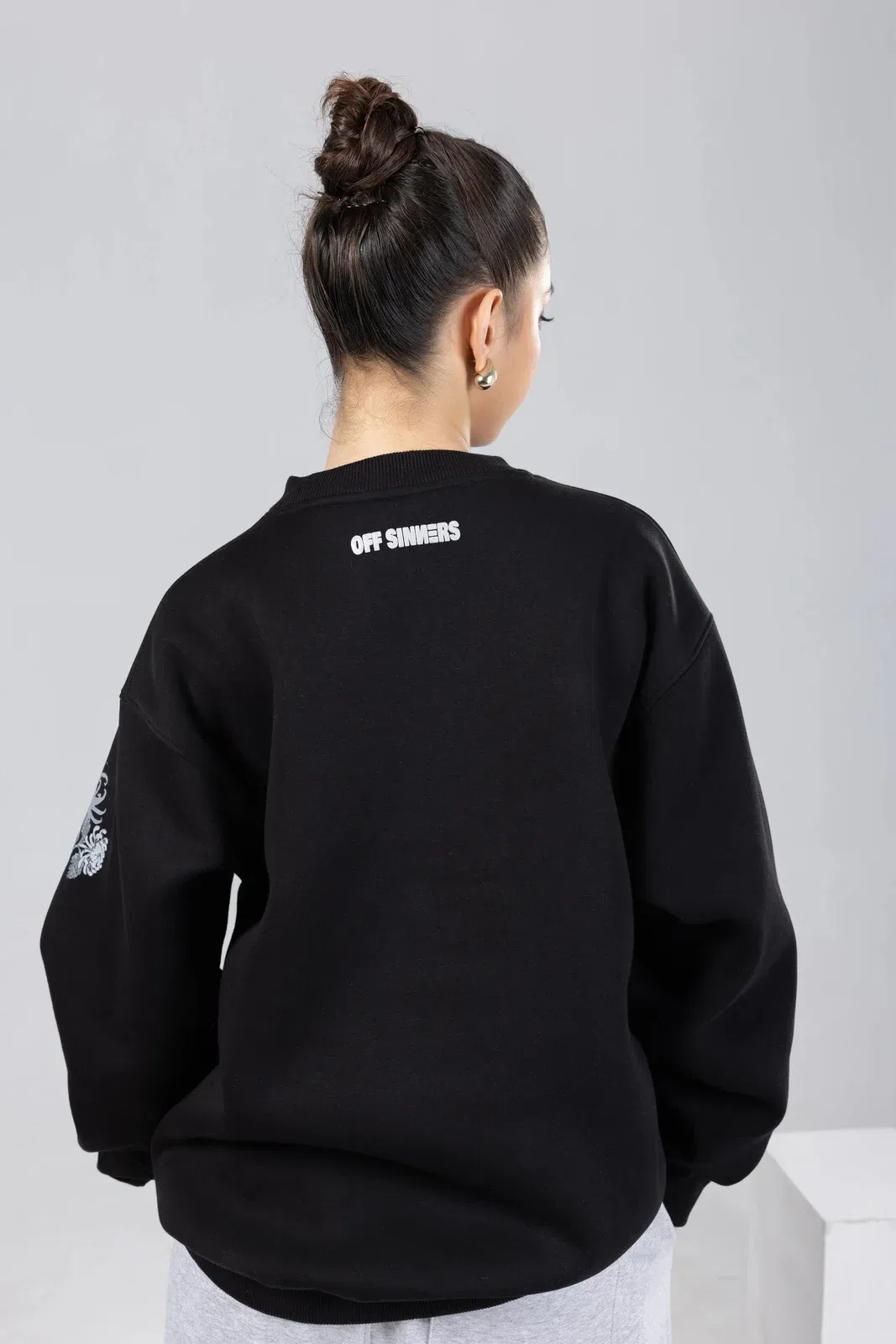 Black Sweatshirt - Midnight Hunt