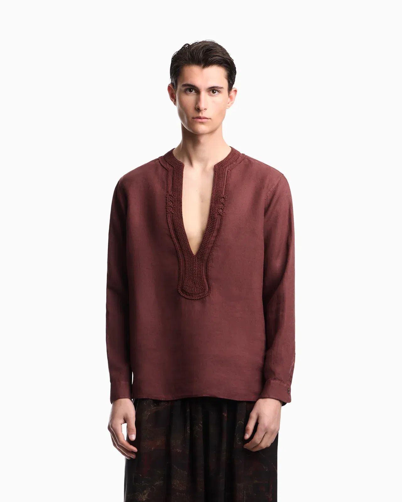 Emporio Armani Garment-dyed linen V-neck shirt with trim