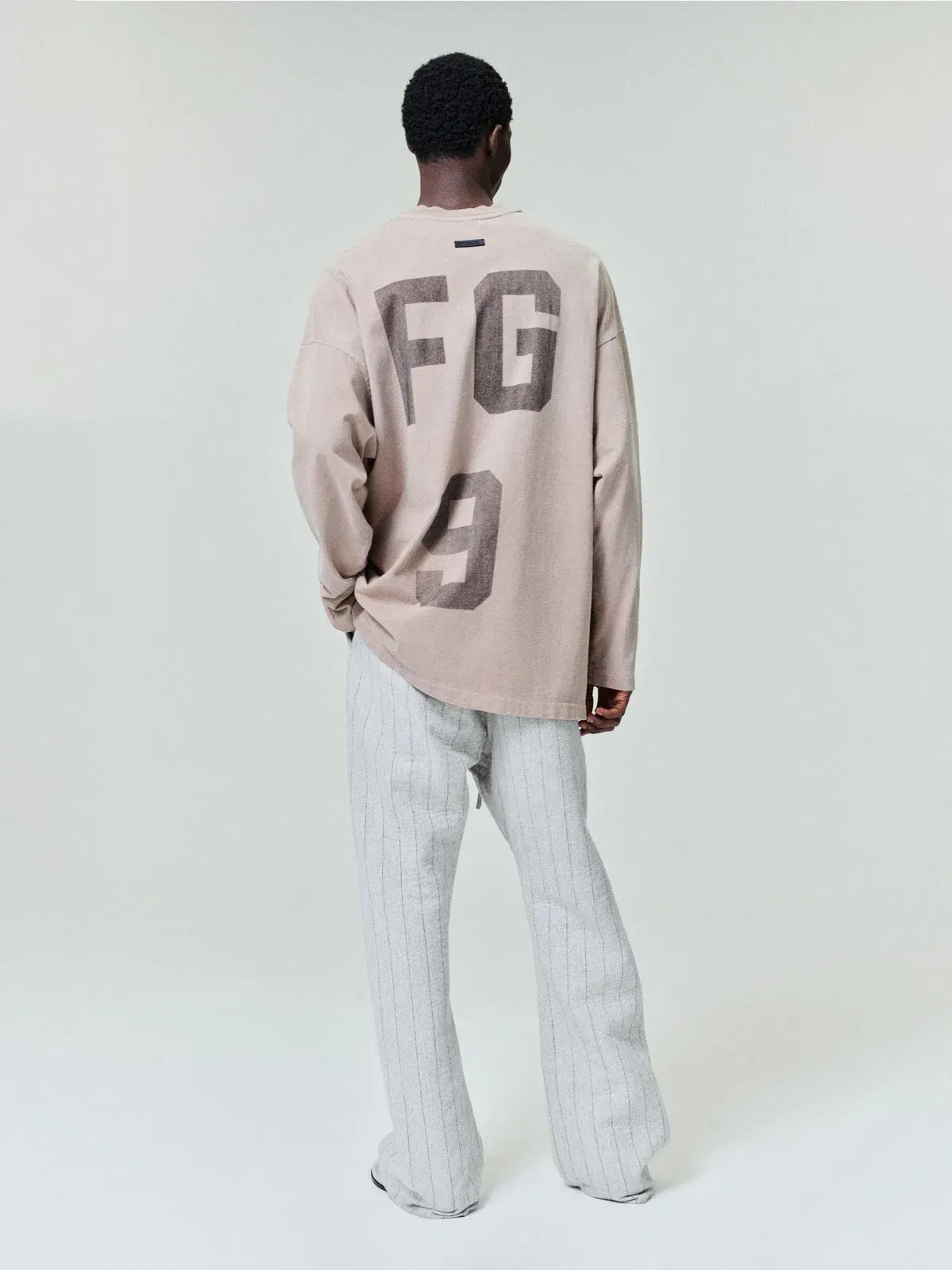 Essentials Fg 9 Long Sleeve T-Shirt Dune Pearl