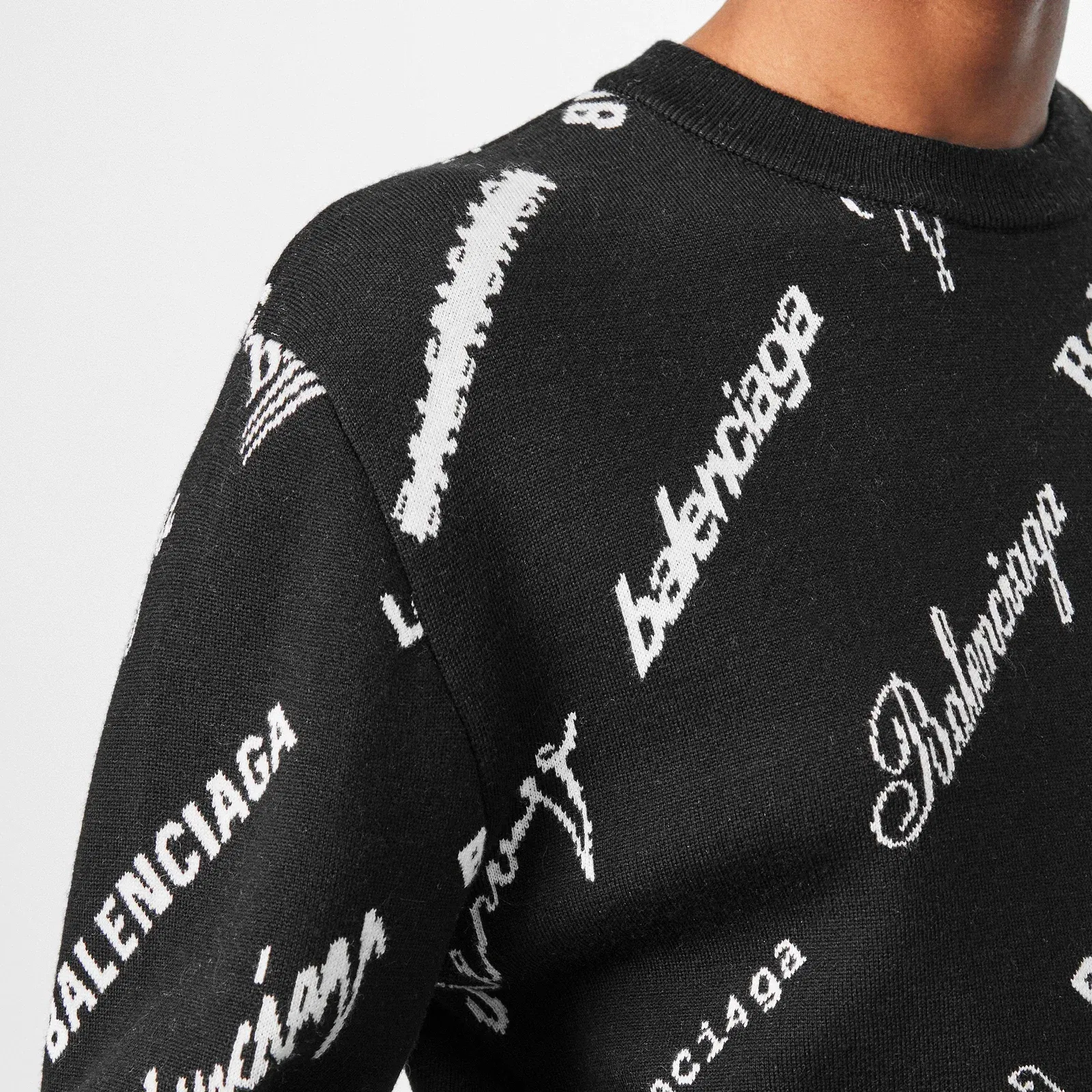 Logomania Crew Sweater