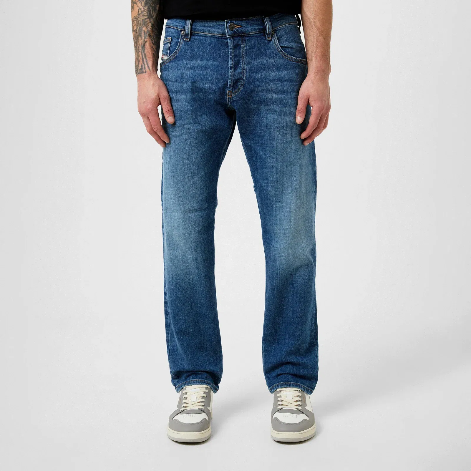 D Yennox Tapered Jeans