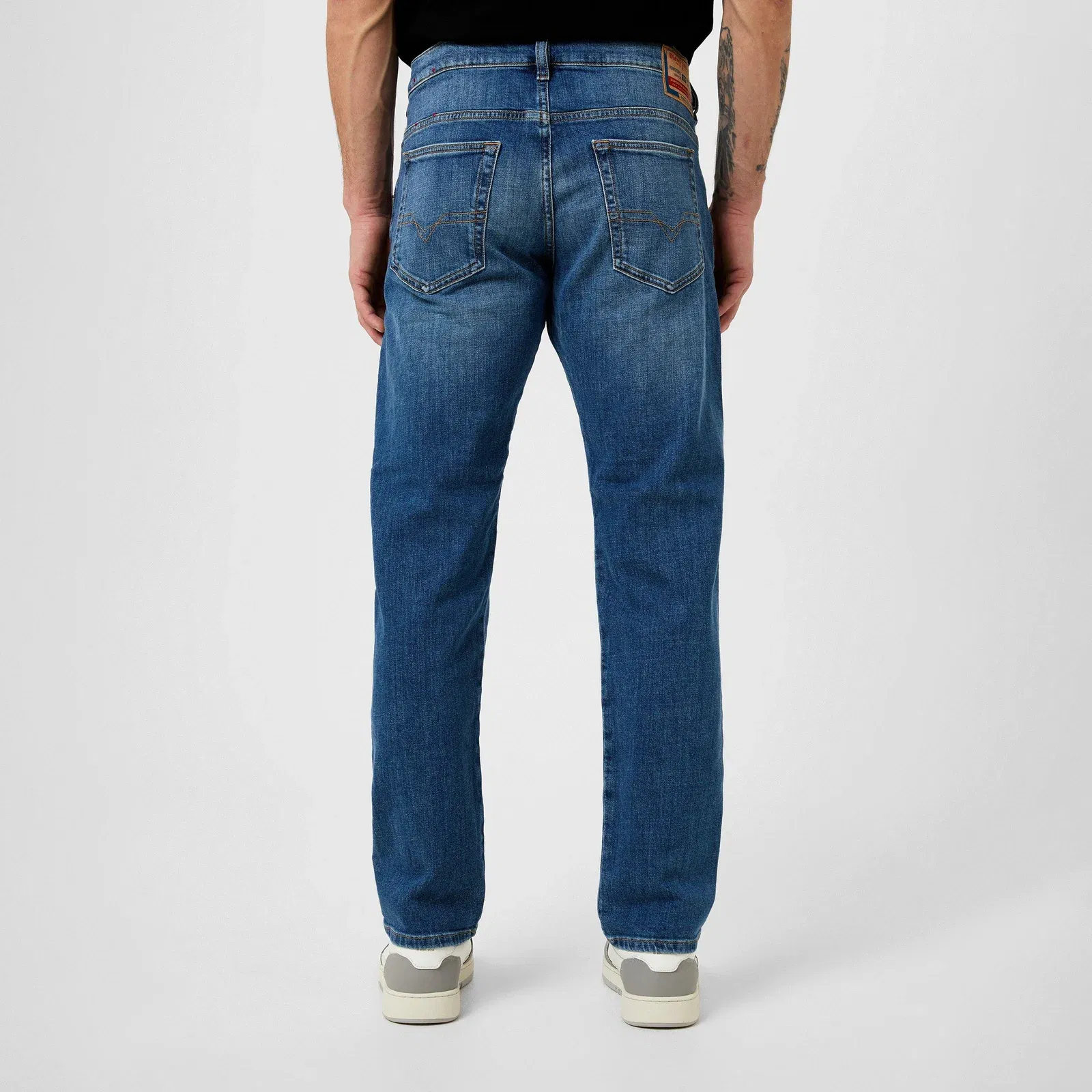 D Yennox Tapered Jeans