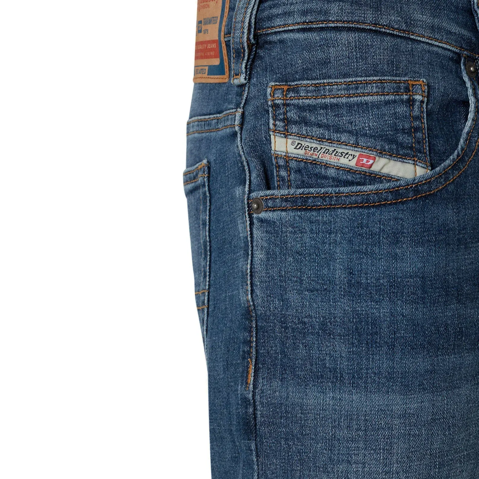 D Yennox Tapered Jeans