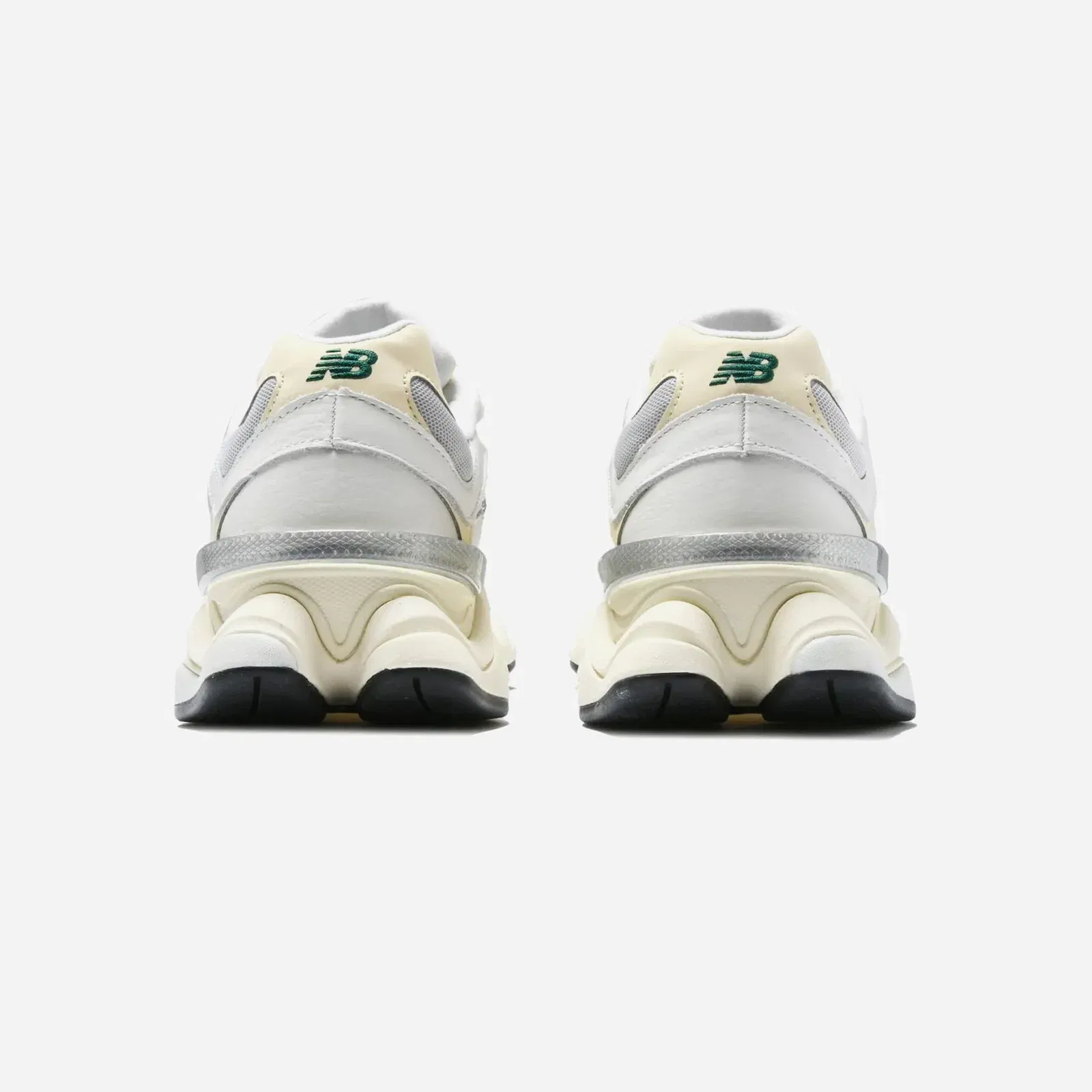 9060 Sea Salt Marsh Green
