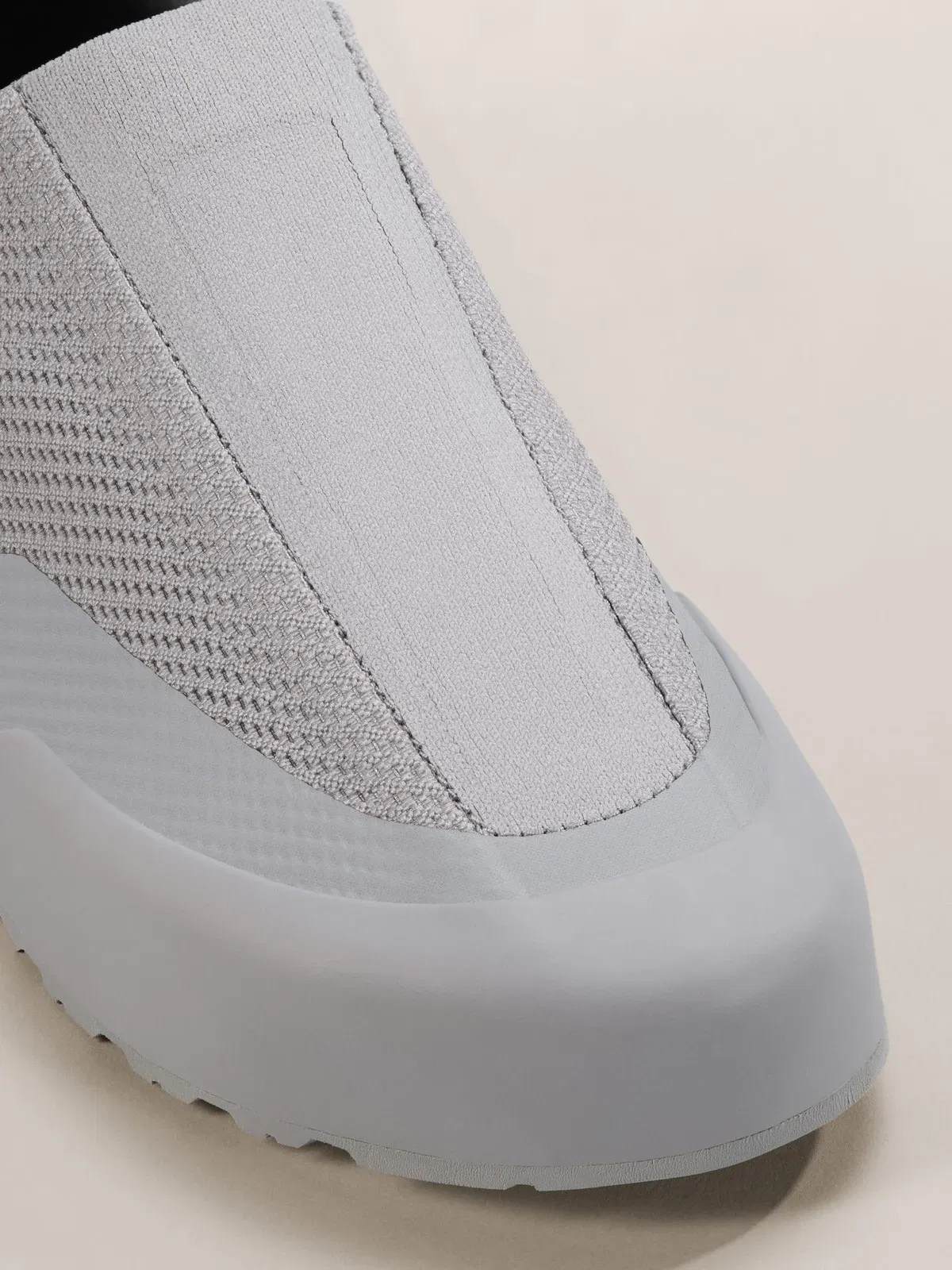 Arcteryx Kragg Shoe Womens Dk Solitude