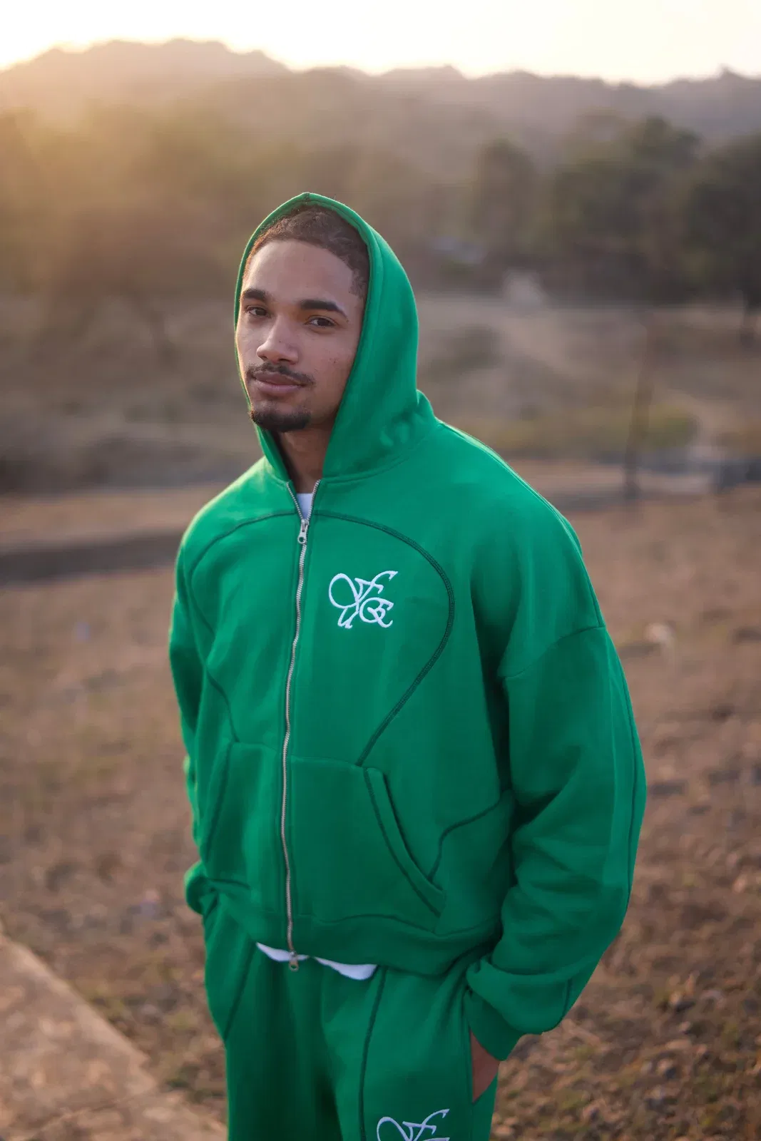 EVERYDAY ESSENTIAL SWEATPANTS GREEN