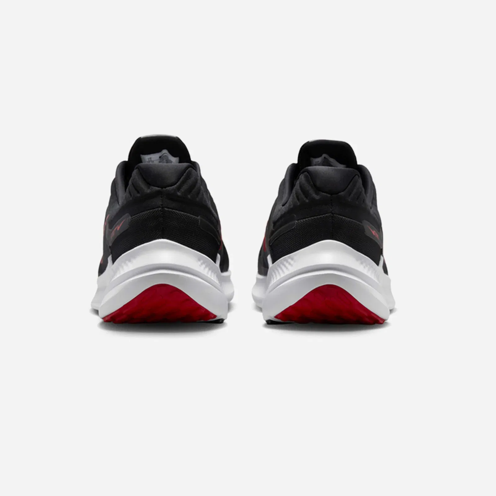 Nike Quest 5 Black Smoke Grey University Red