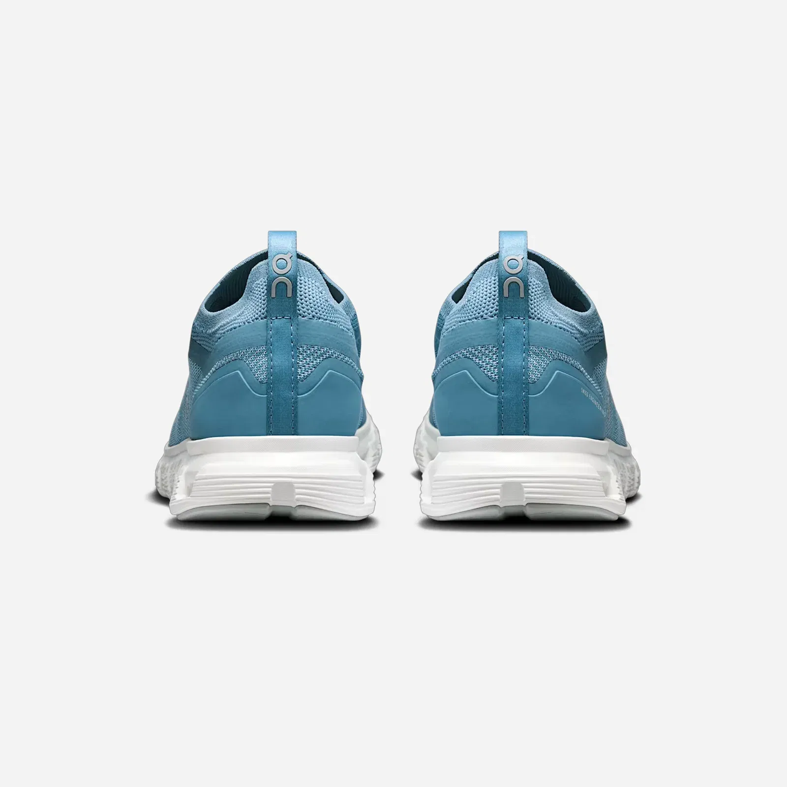 On Running Cloud 6 Versa Dust | White